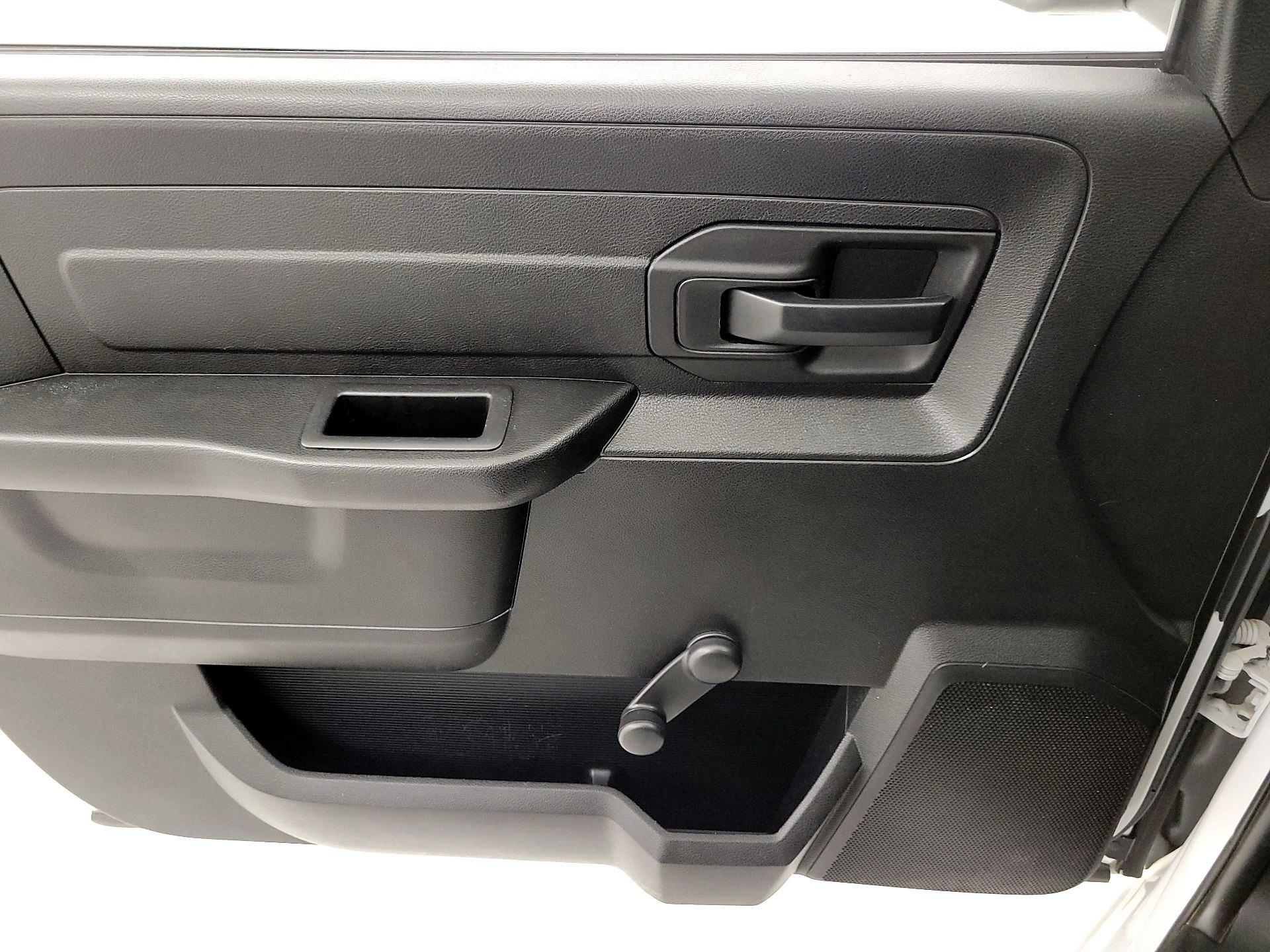 Thumbnail: 2021 RAM 1500 Classic - 12