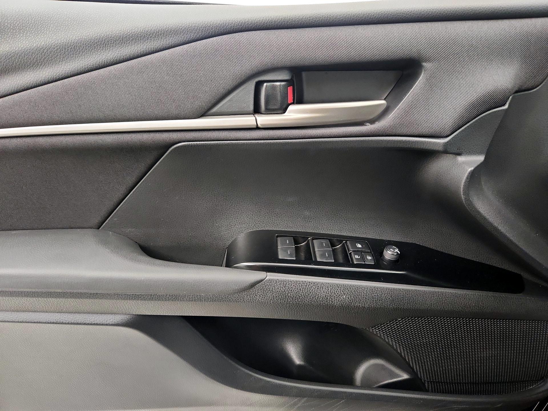 Thumbnail: 2025 Toyota Camry - 12