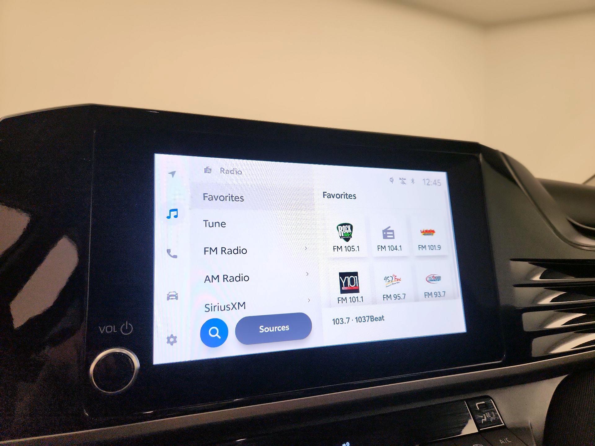 Thumbnail: 2025 Toyota Camry - 15