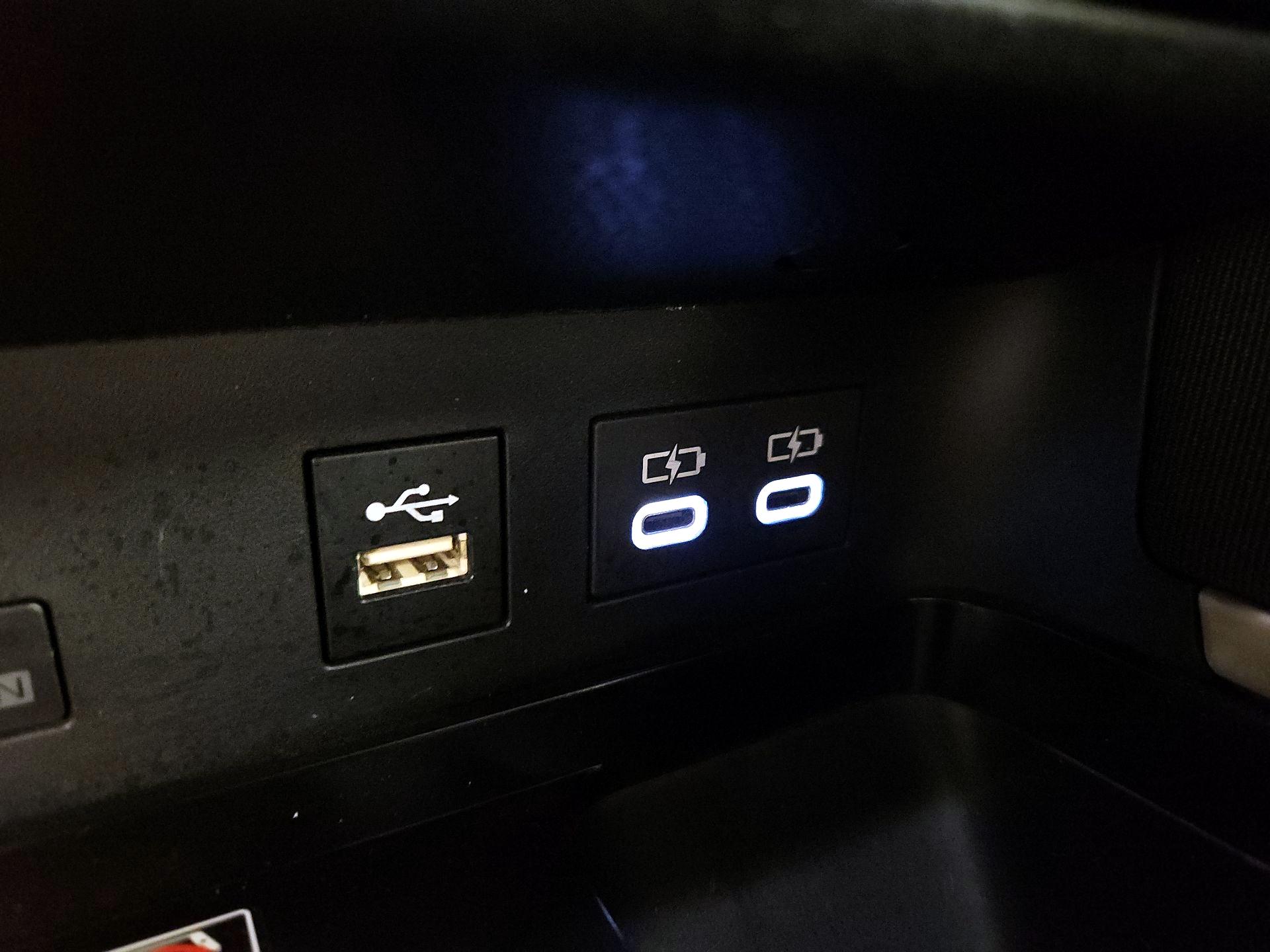 Thumbnail: 2025 Toyota Camry - 18