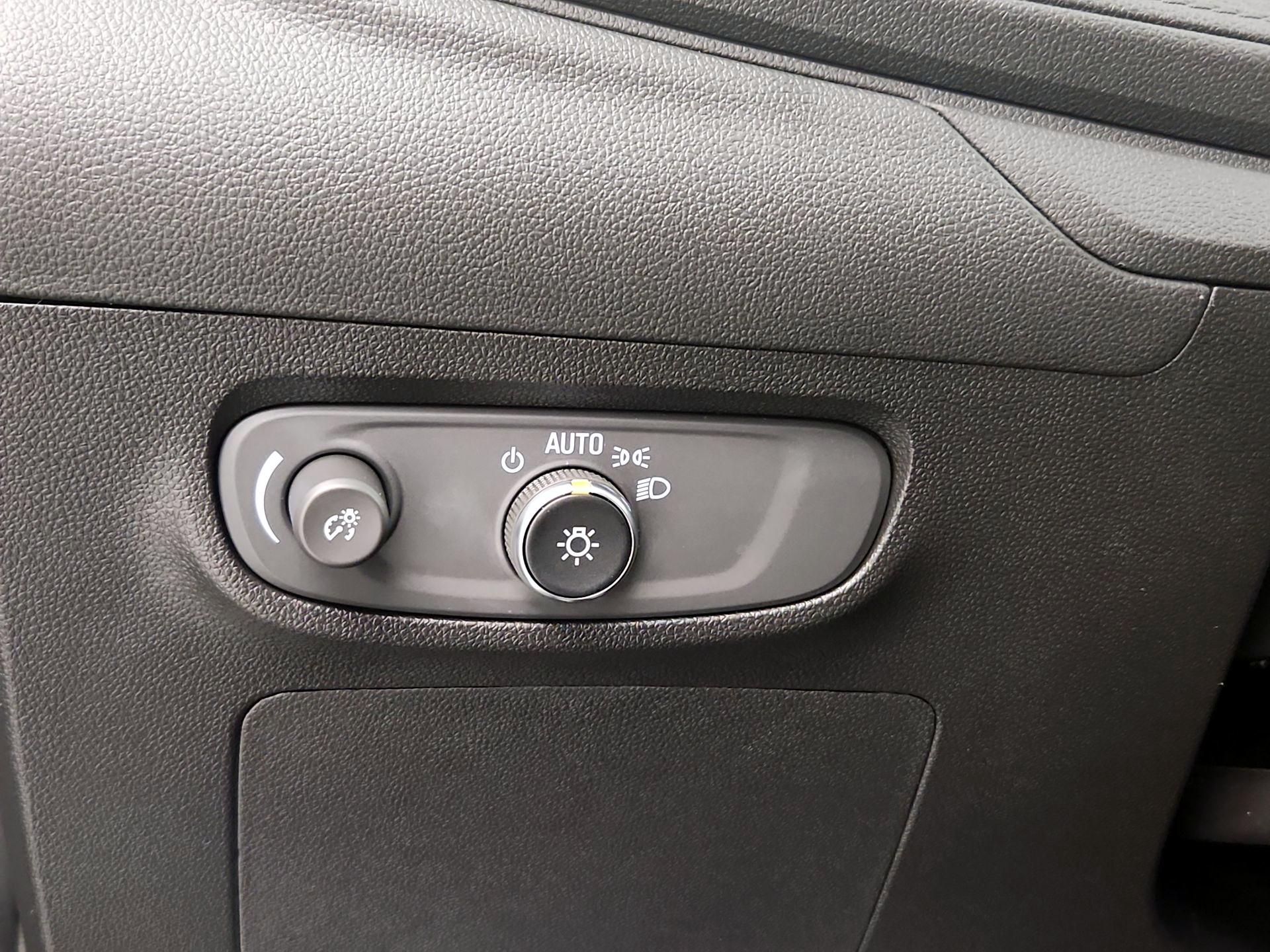 Thumbnail: 2025 Buick Encore GX - 13