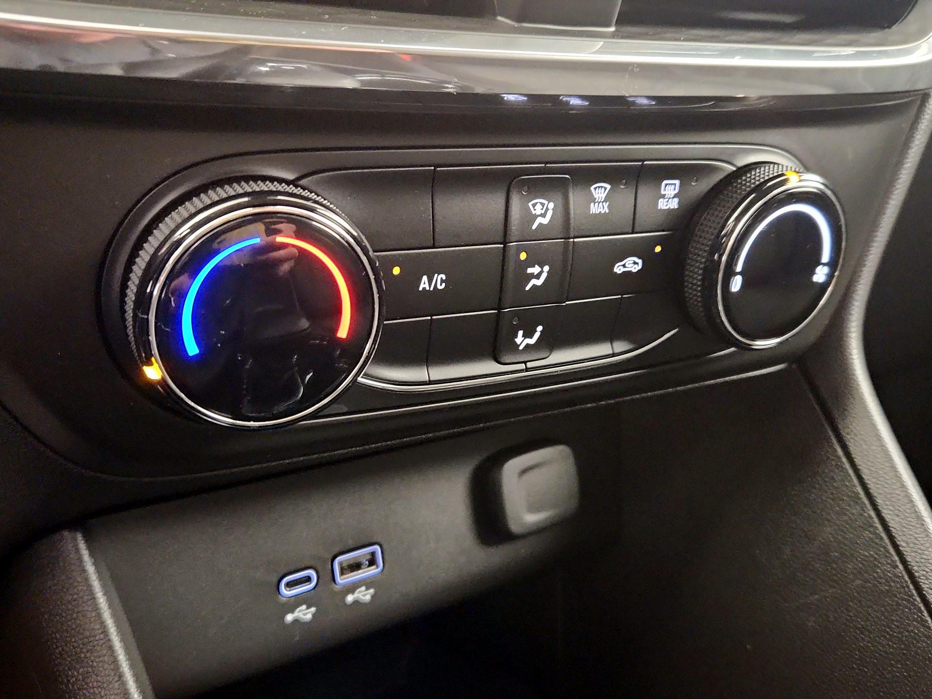 Thumbnail: 2025 Buick Encore GX - 16