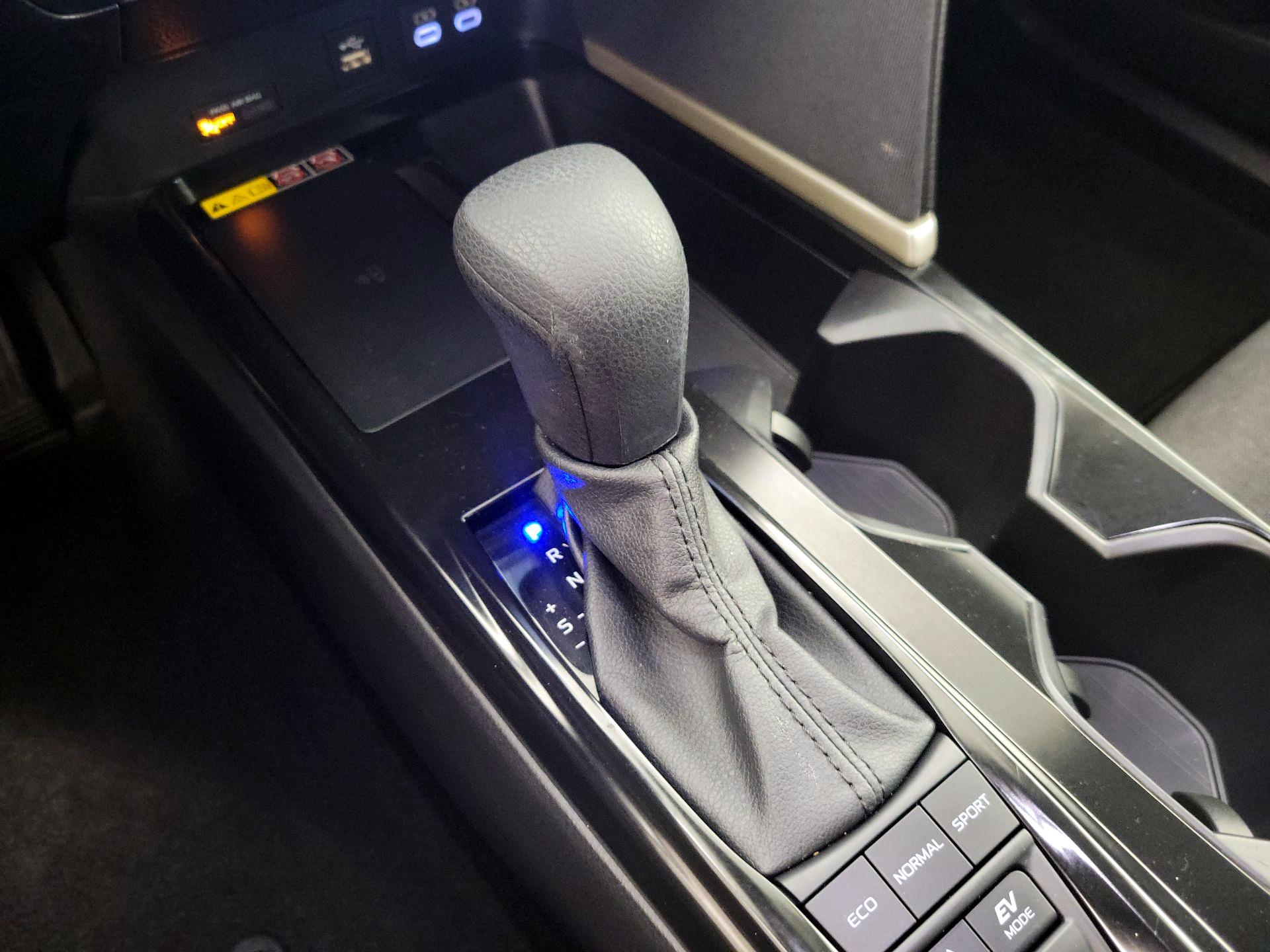 Thumbnail: 2025 Toyota Camry - 17