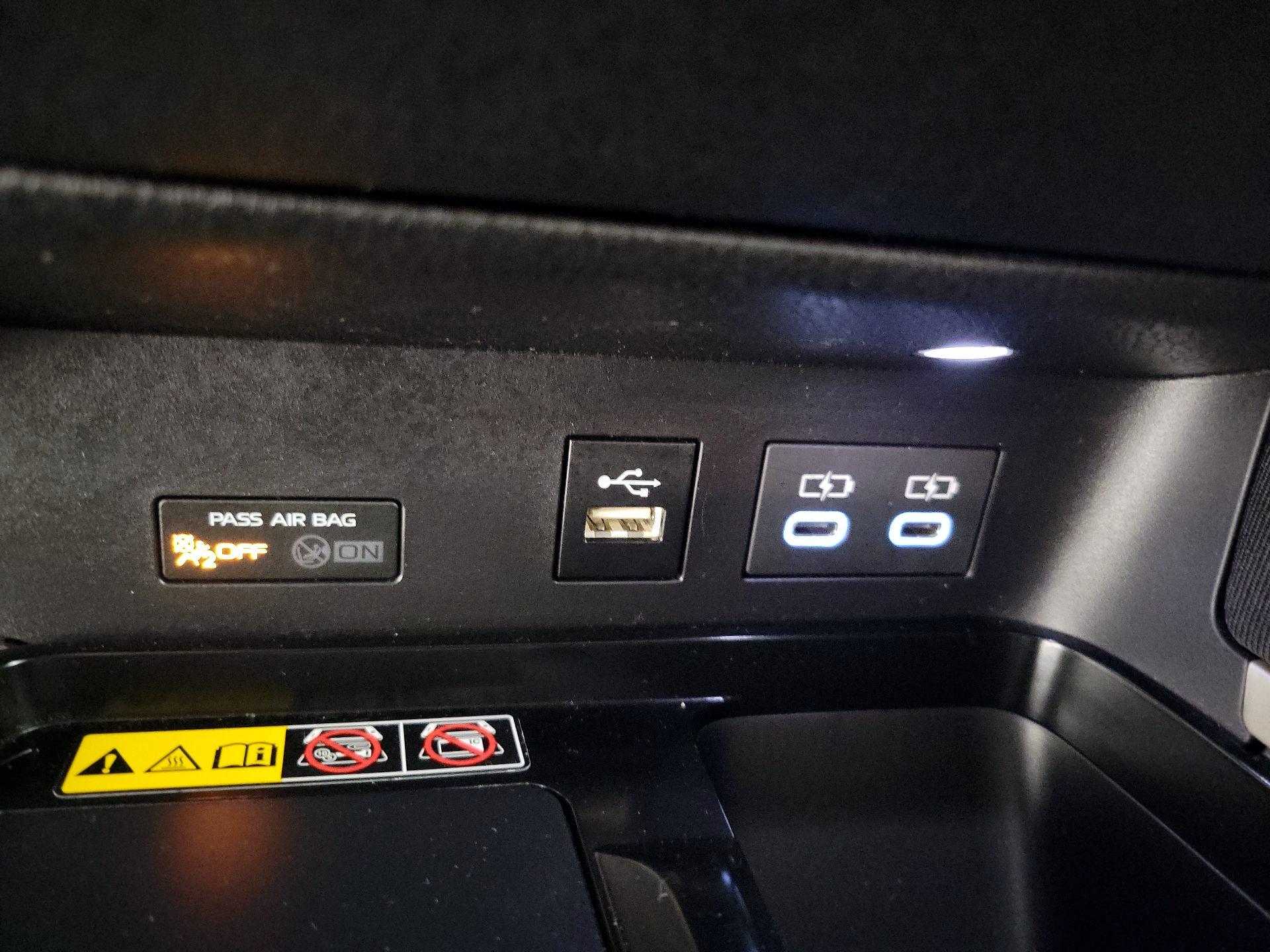 Thumbnail: 2025 Toyota Camry - 18