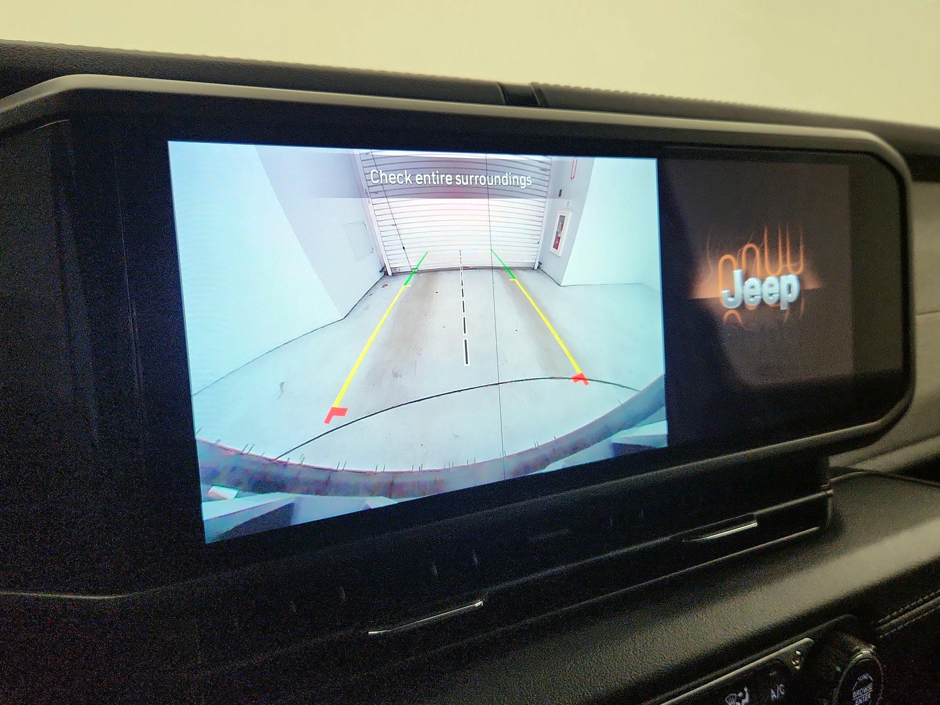 Thumbnail: 2025 Jeep Wrangler - 14