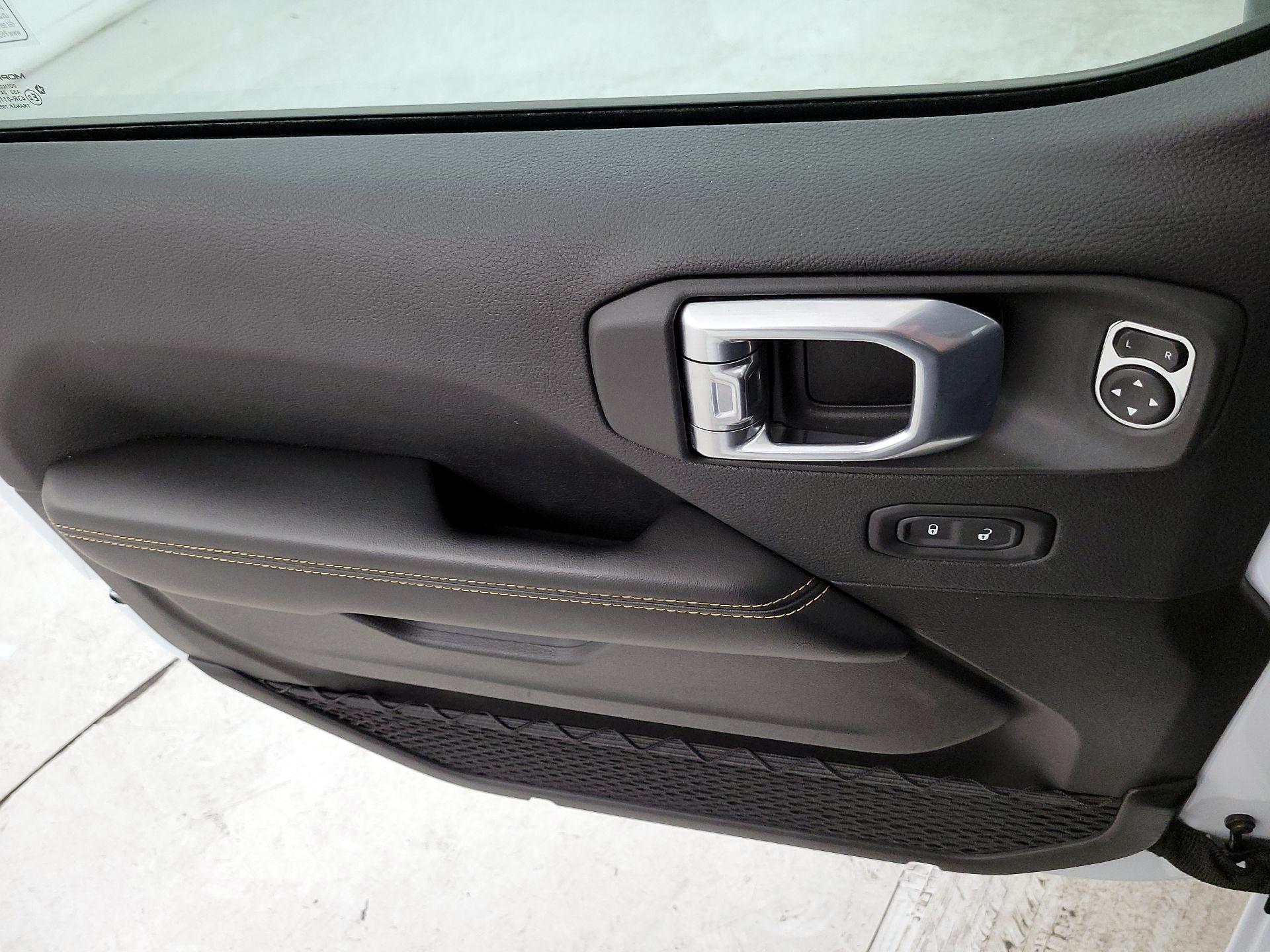 Thumbnail: 2025 Jeep Wrangler - 12