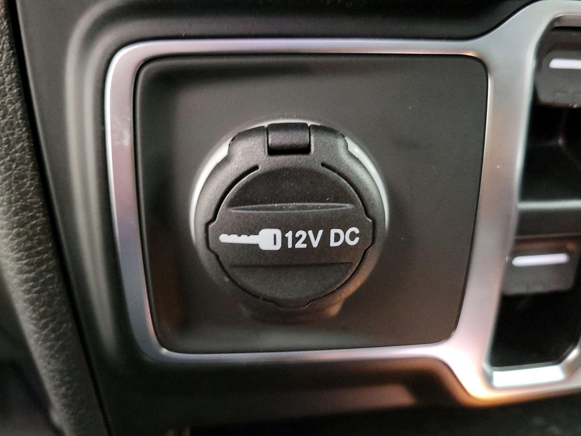 Thumbnail: 2025 Jeep Wrangler - 18