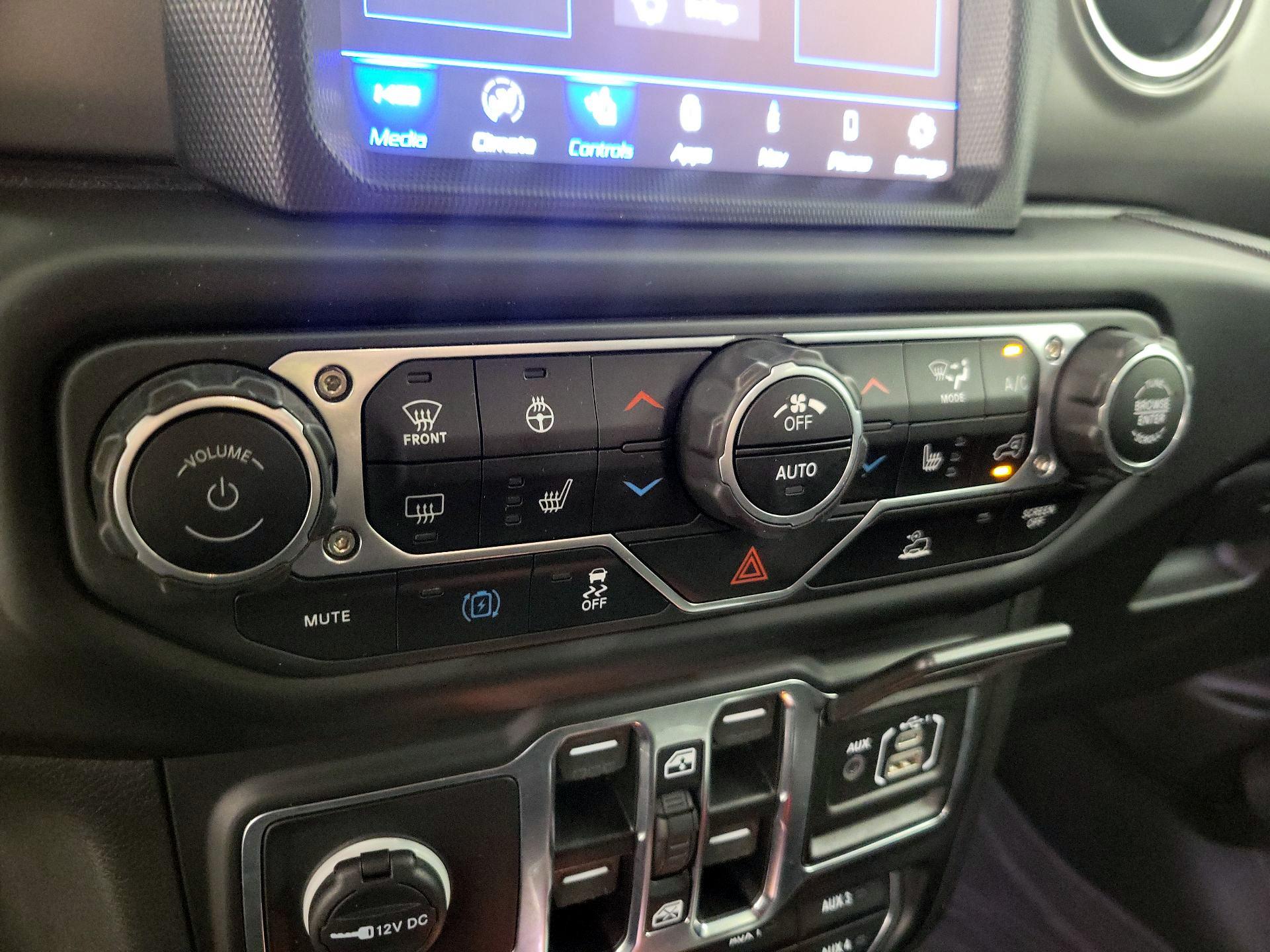 Thumbnail: 2023 Jeep Wrangler - 17