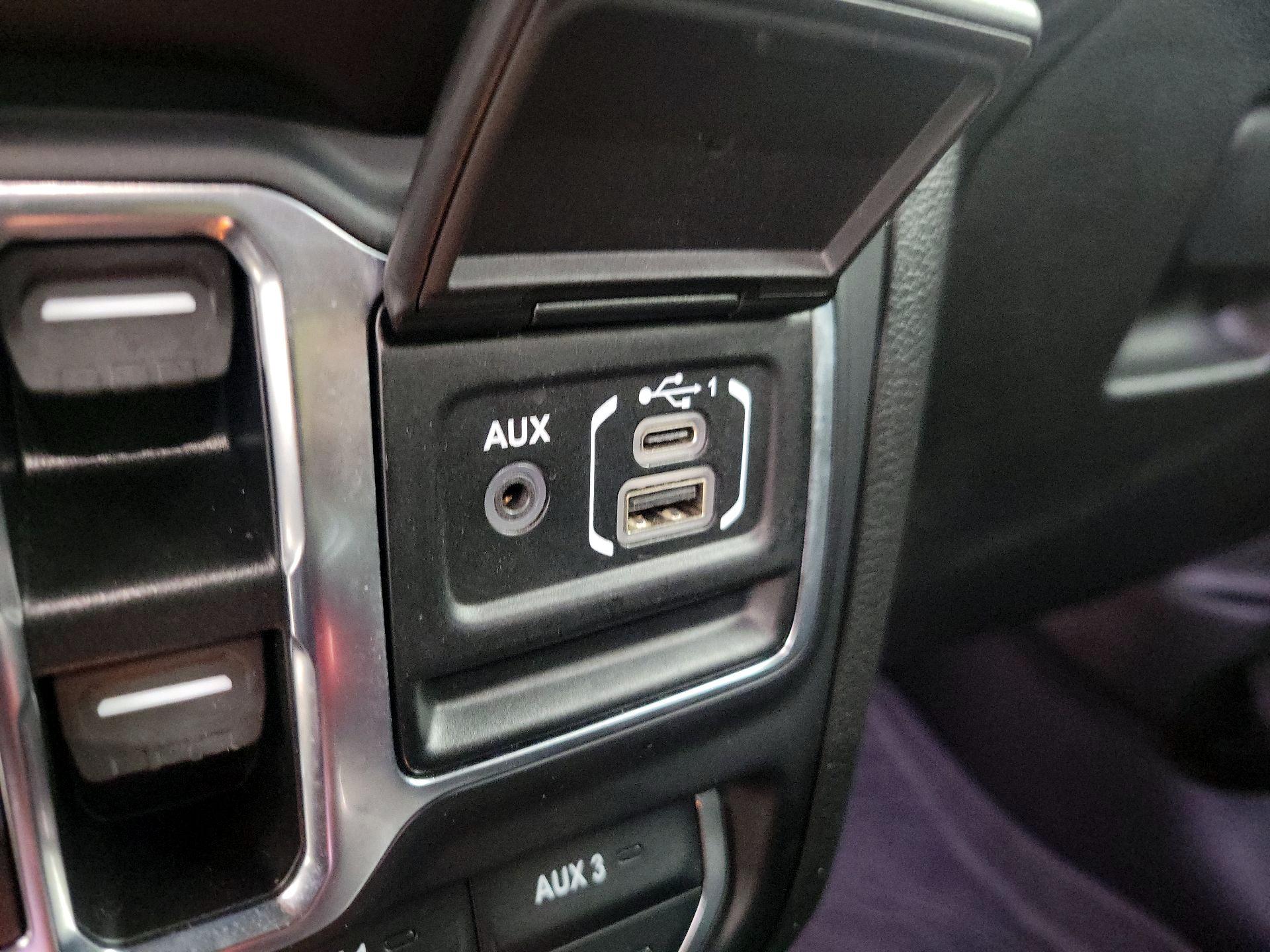 Thumbnail: 2023 Jeep Wrangler - 19