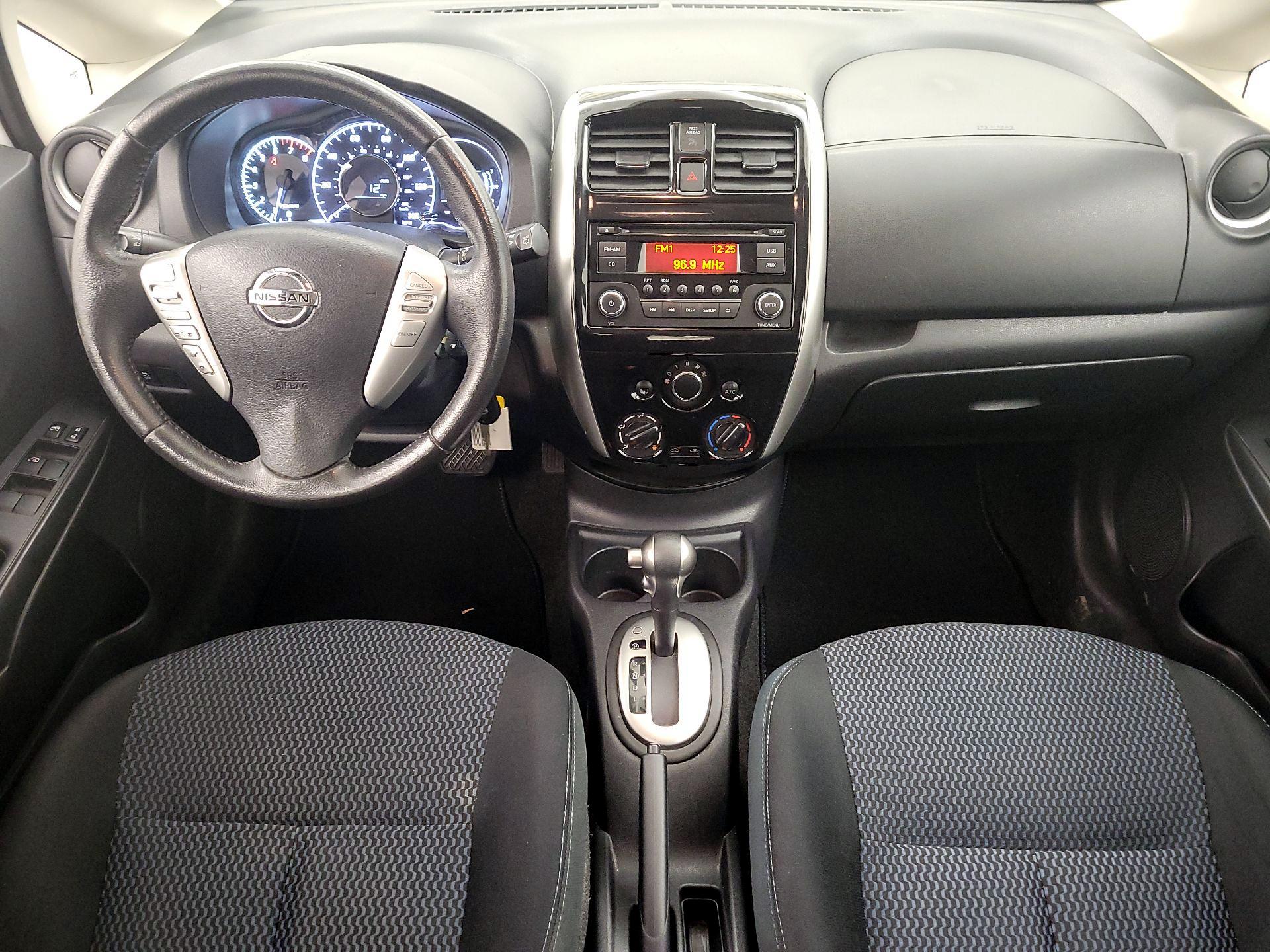 Thumbnail: 2015 Nissan Versa Note - 9