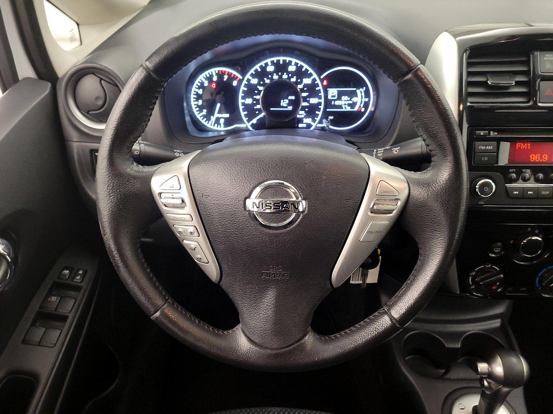 Thumbnail: 2015 Nissan Versa Note - 10