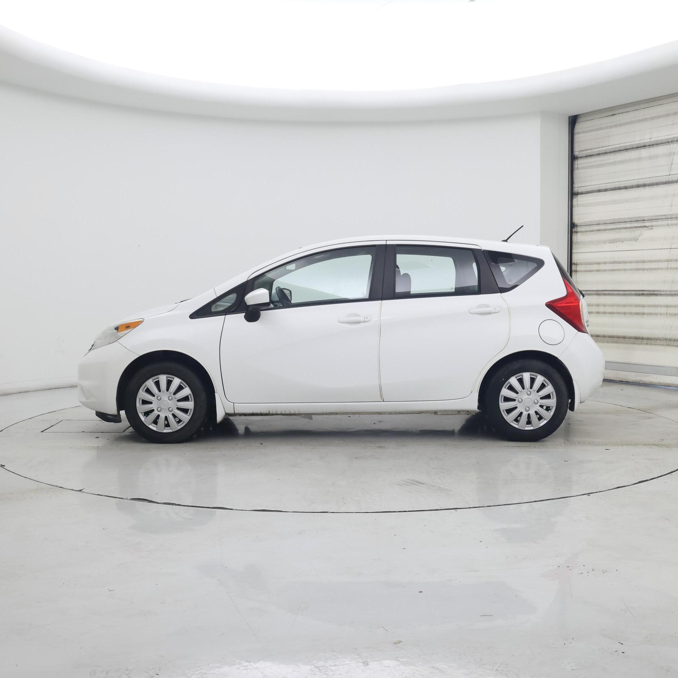 Thumbnail: 2015 Nissan Versa Note - 3