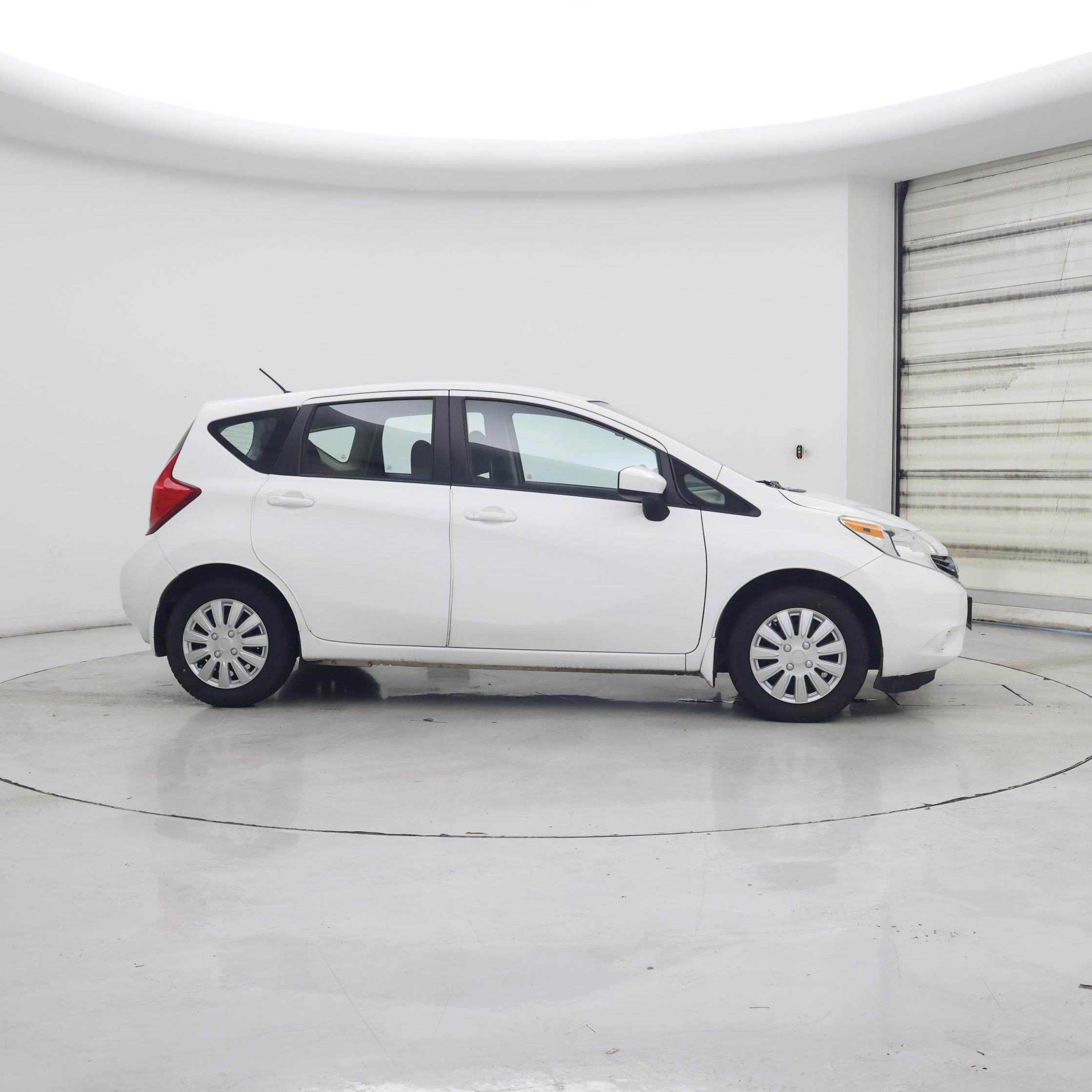 Thumbnail: 2015 Nissan Versa Note - 7