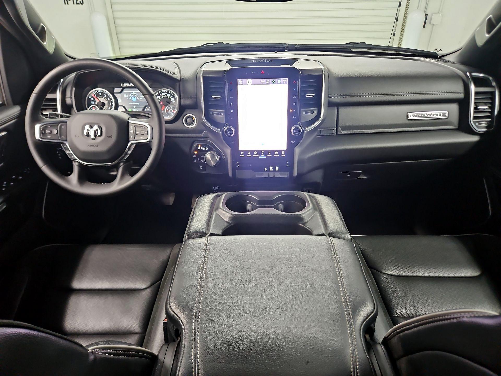 Thumbnail: 2025 RAM 1500 - 9