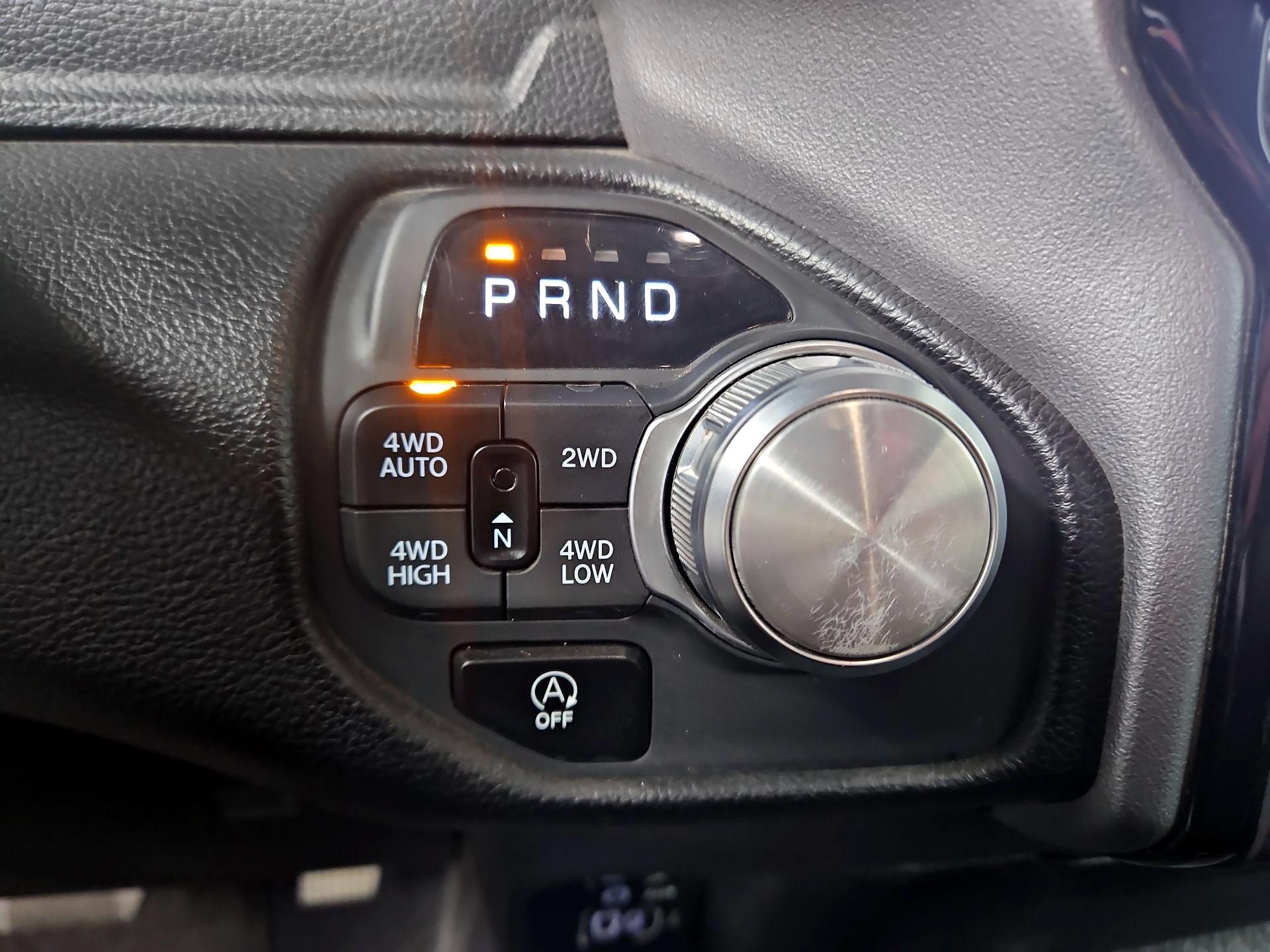 Thumbnail: 2025 RAM 1500 - 18