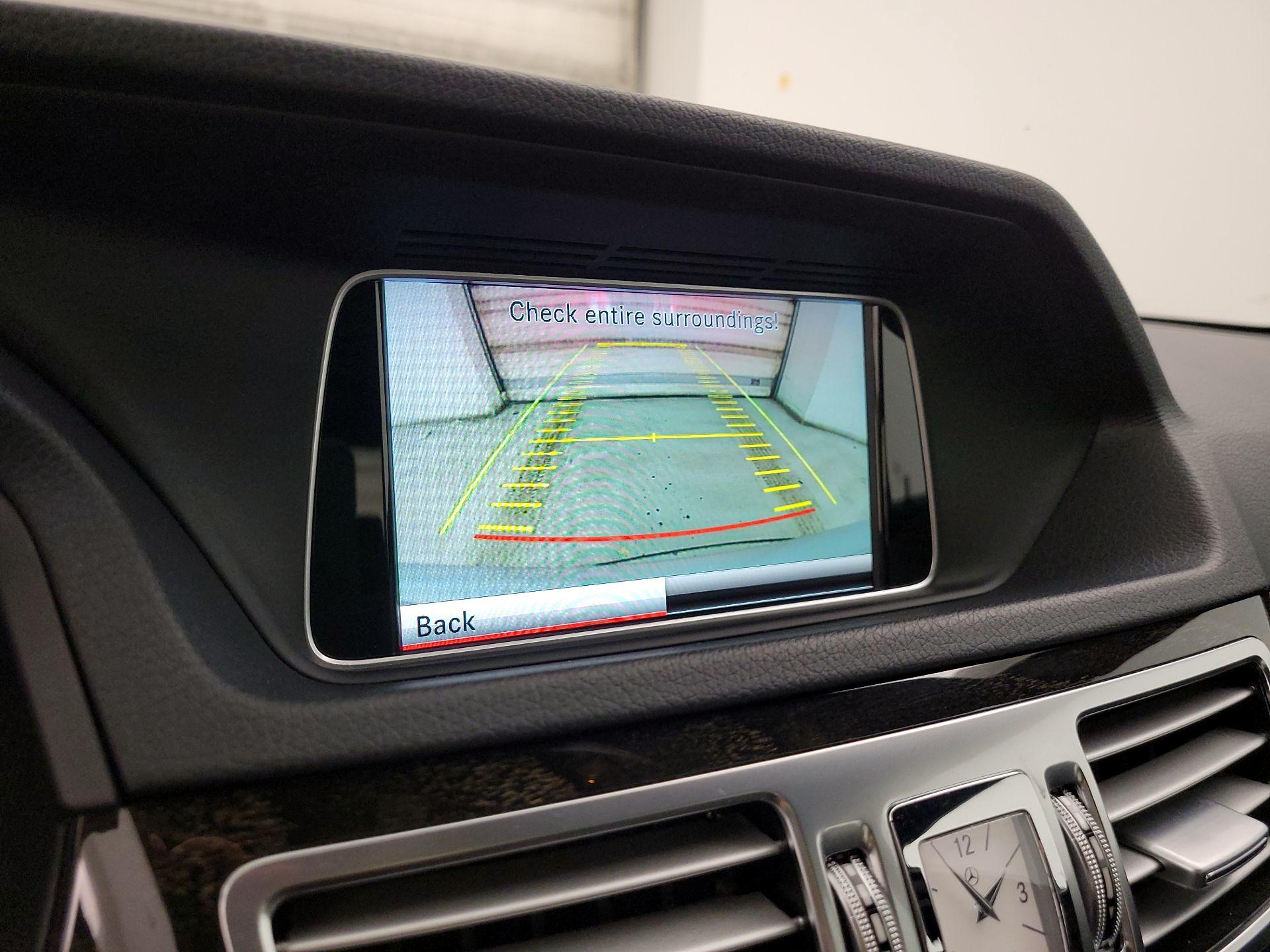 Thumbnail: 2015 Mercedes-Benz E-Class - 15