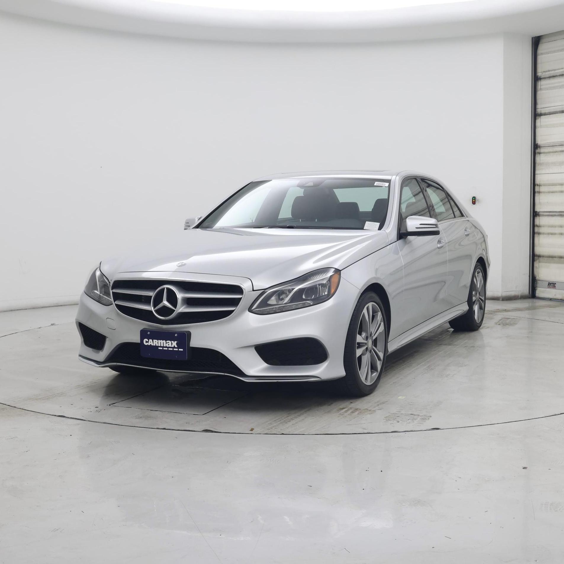 Thumbnail: 2015 Mercedes-Benz E-Class - 4