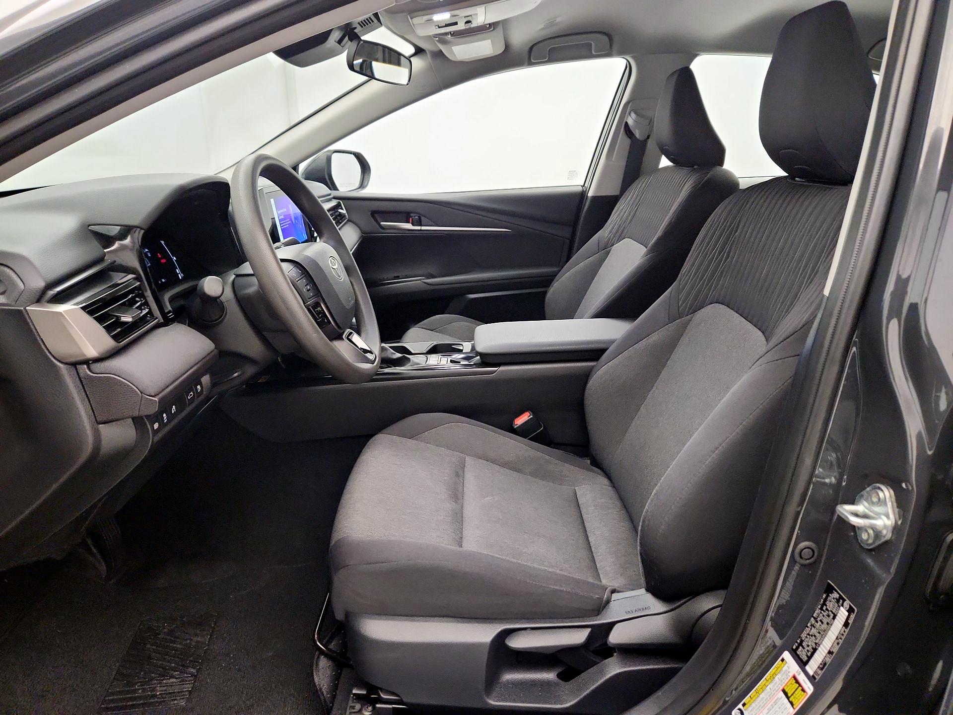 Thumbnail: 2025 Toyota Camry - 11