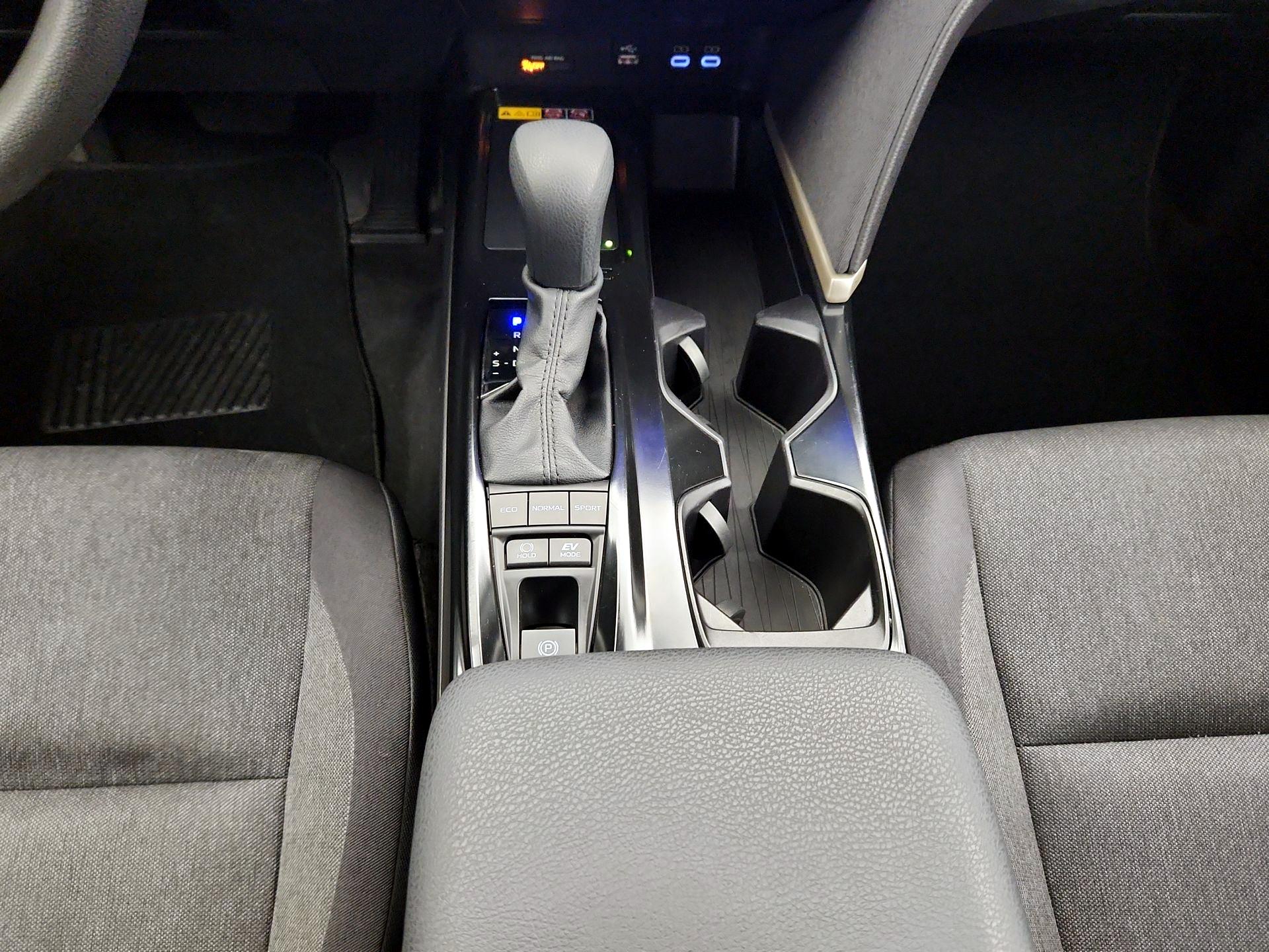 Thumbnail: 2025 Toyota Camry - 18