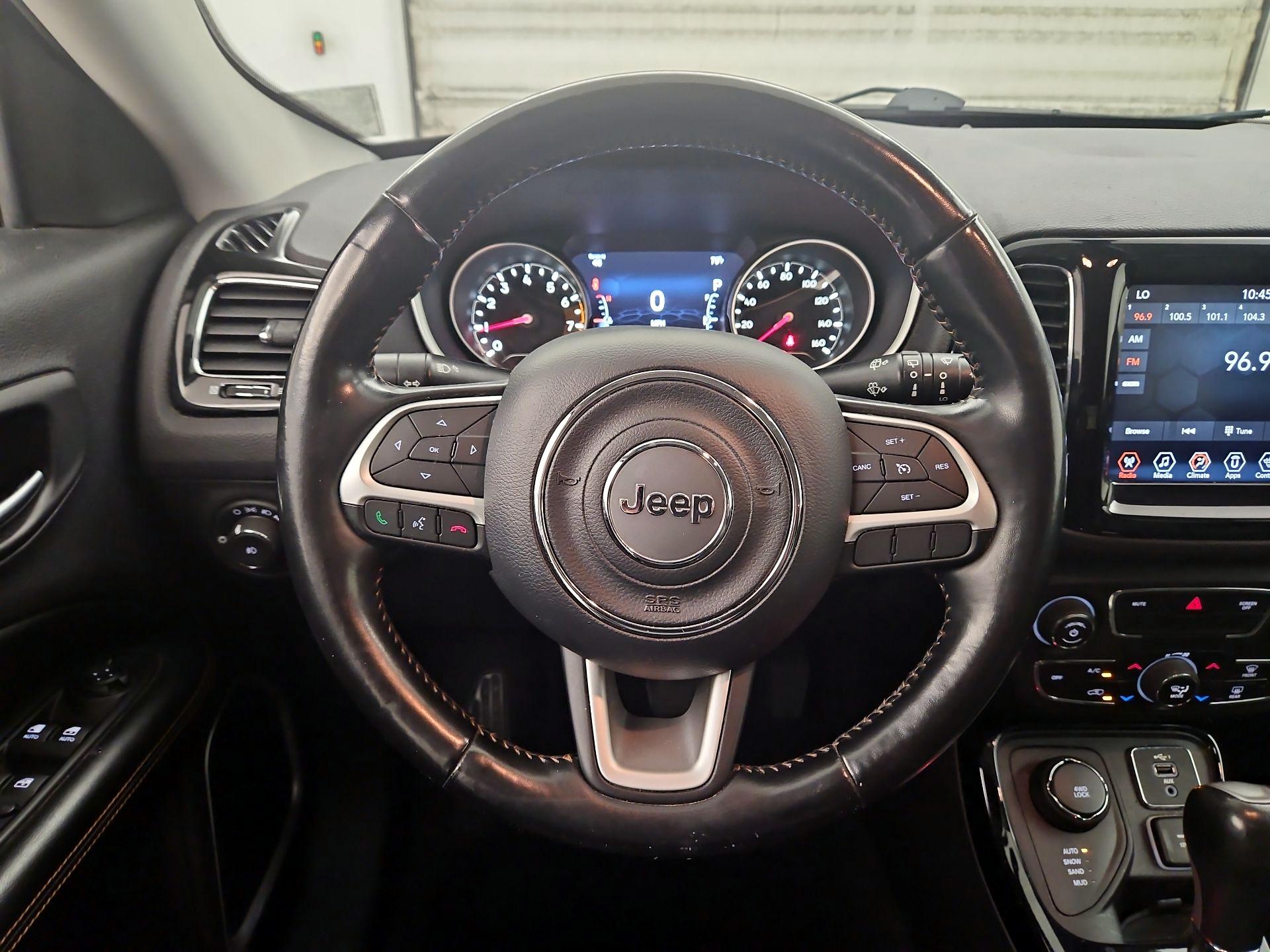 Thumbnail: 2020 Jeep Compass - 10
