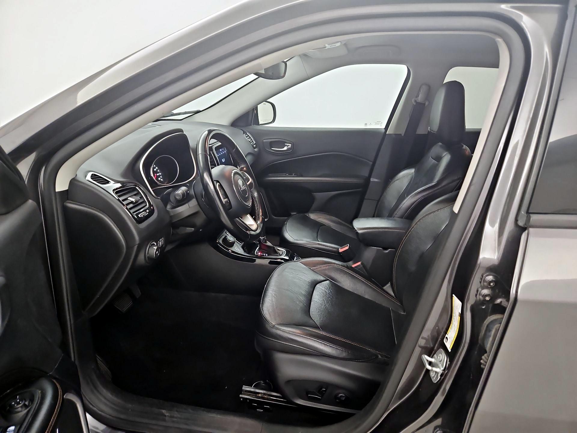 Thumbnail: 2020 Jeep Compass - 11