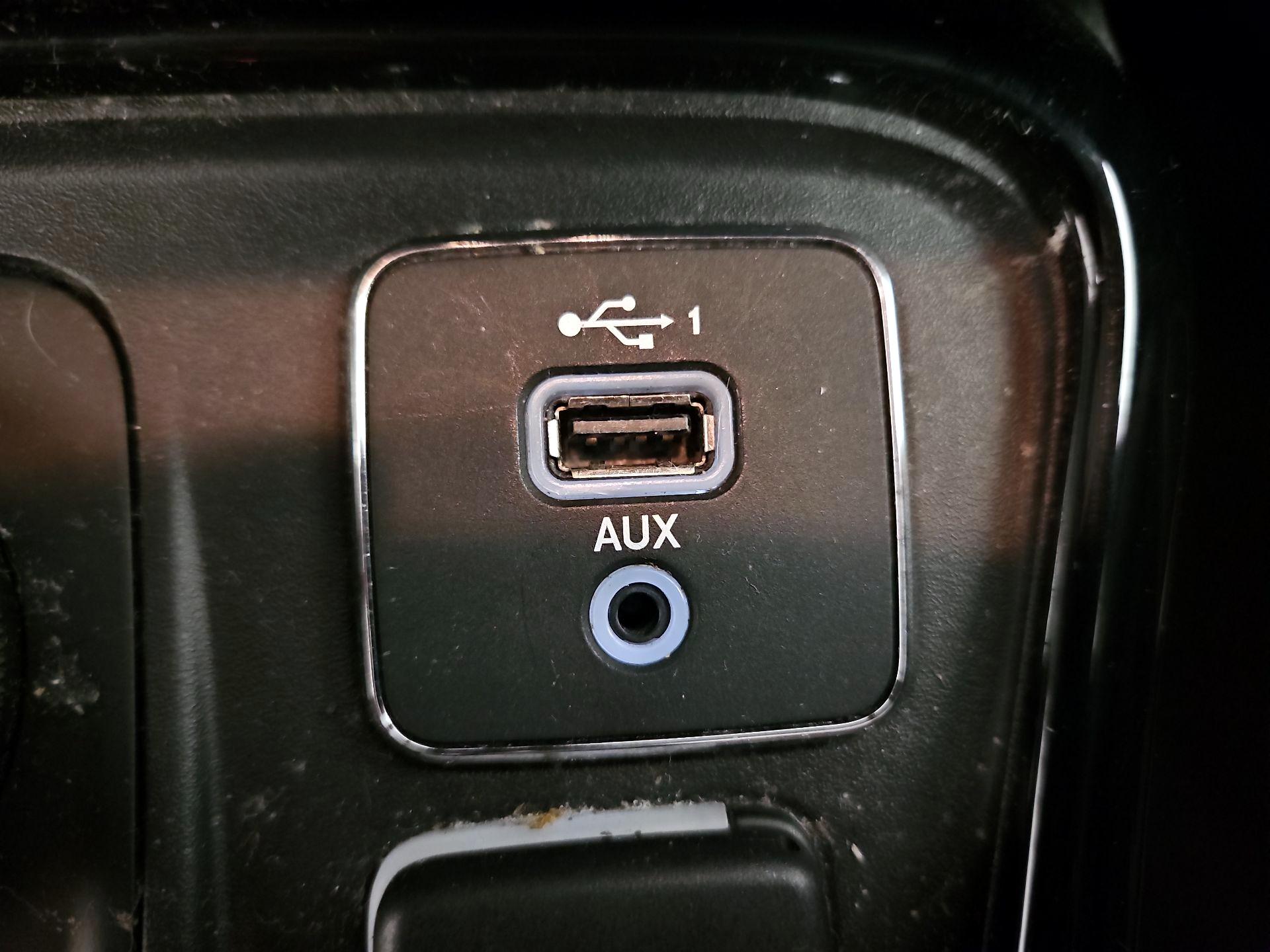 Thumbnail: 2020 Jeep Compass - 18