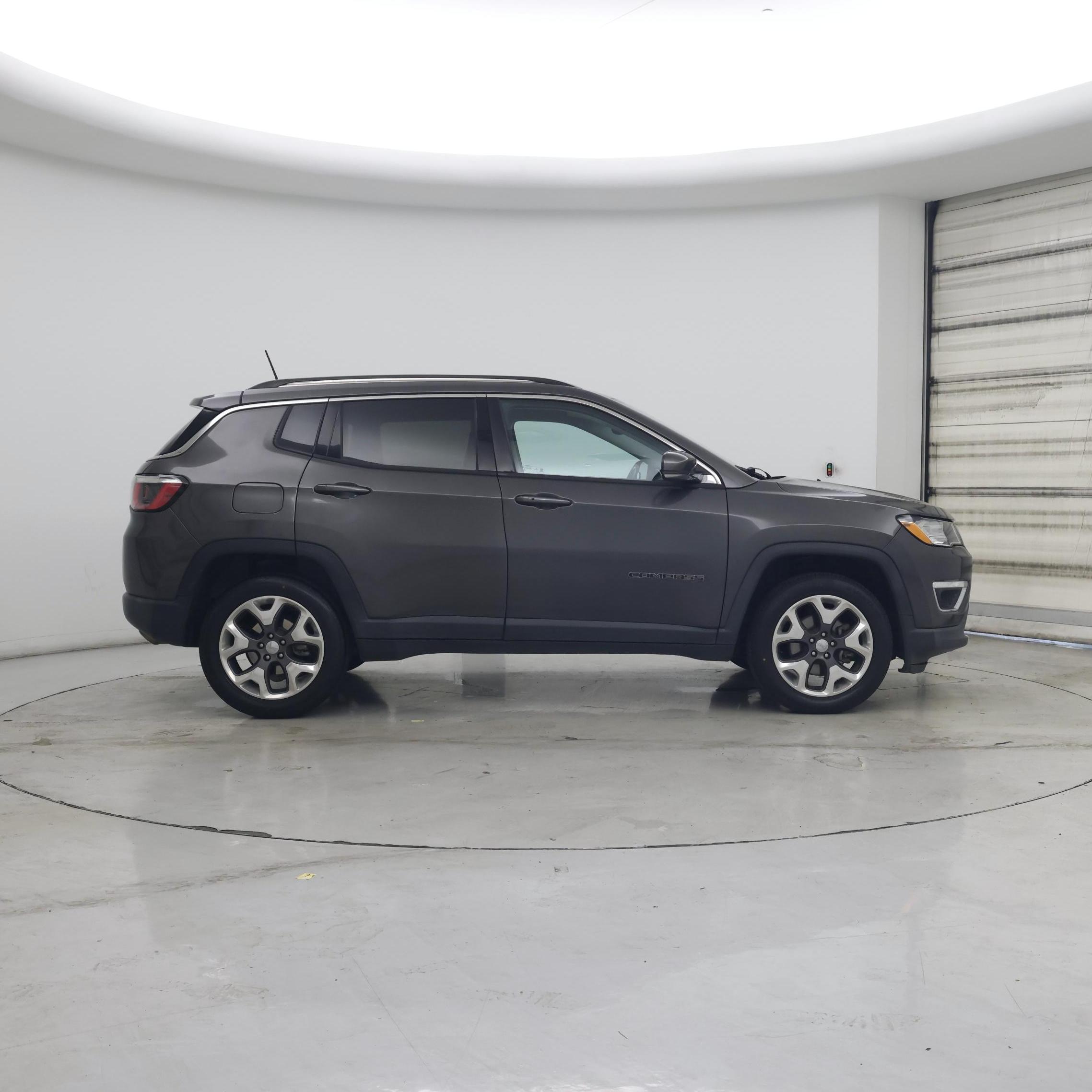 Thumbnail: 2020 Jeep Compass - 7