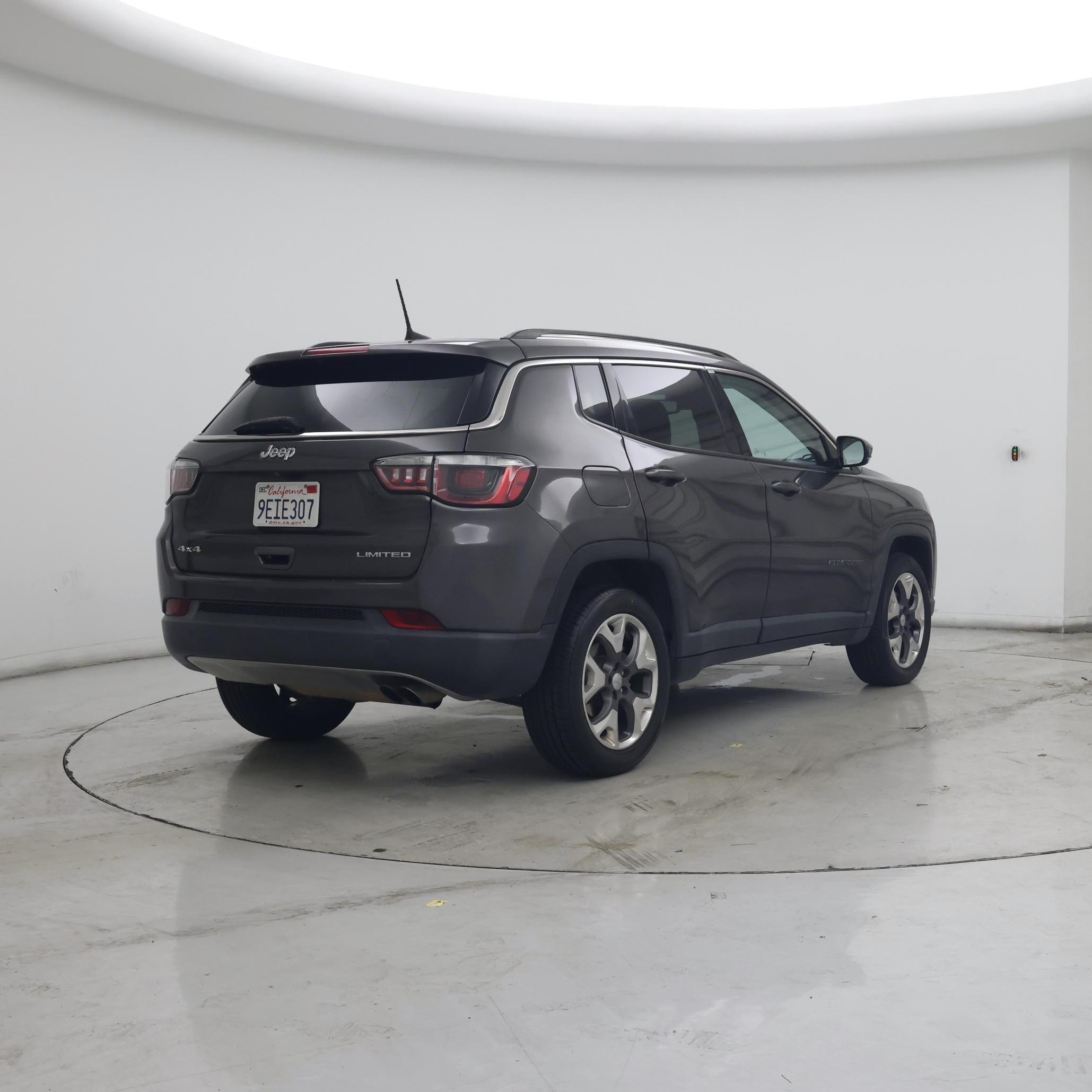 Thumbnail: 2020 Jeep Compass - 8