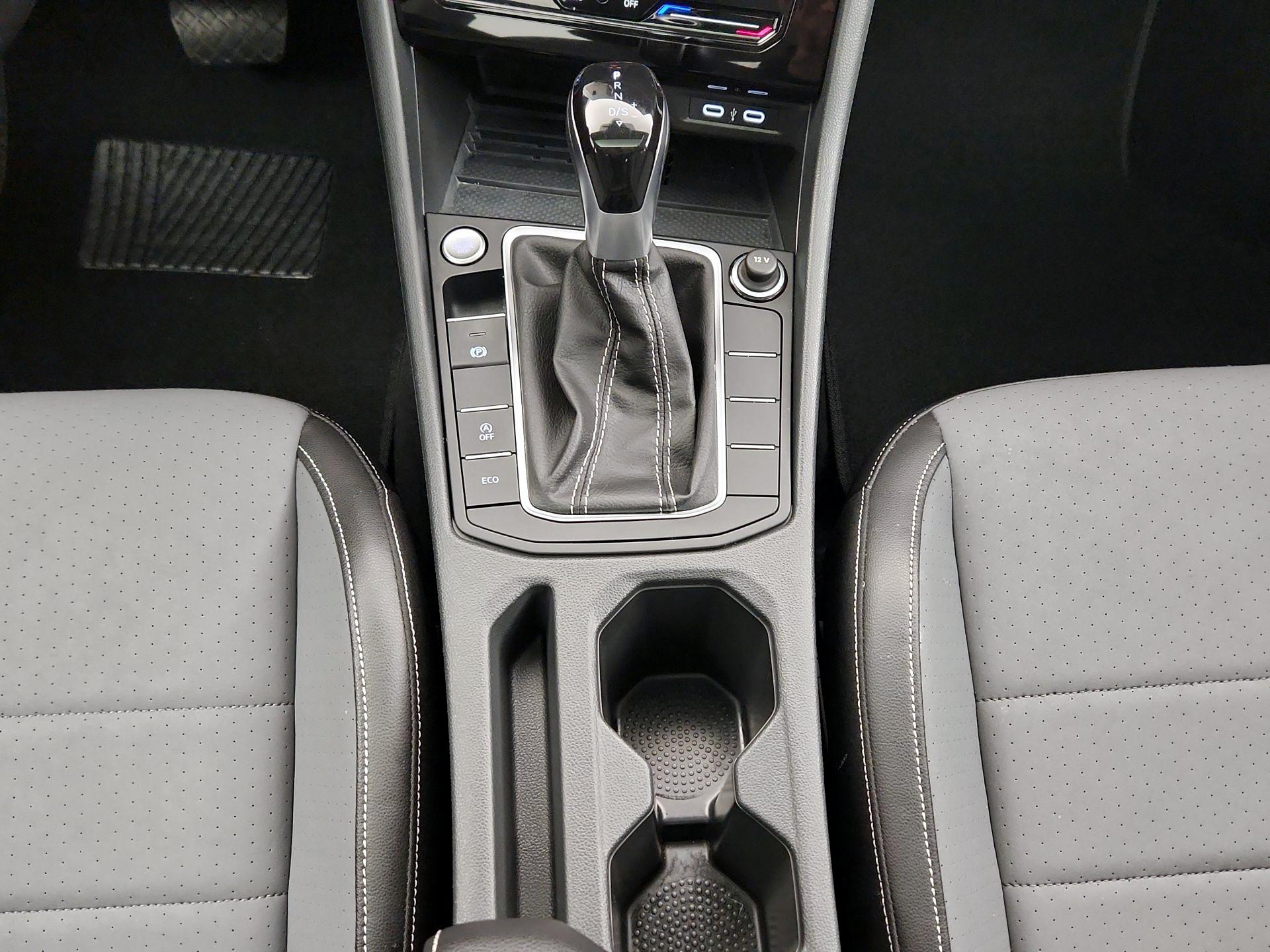 Thumbnail: 2025 Volkswagen Jetta - 17