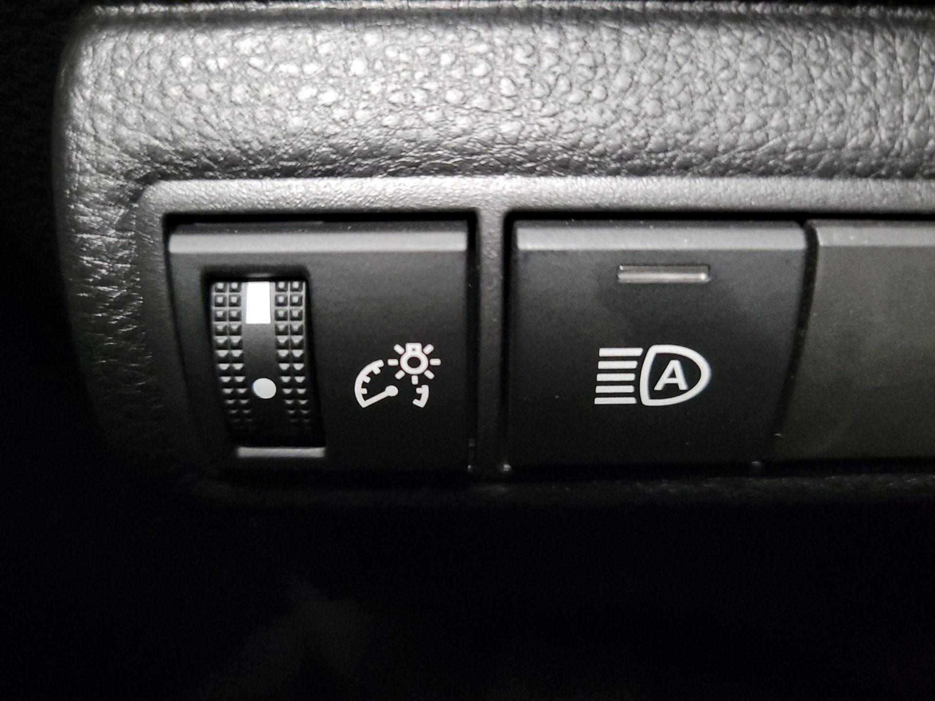 Thumbnail: 2025 Toyota Corolla - 13