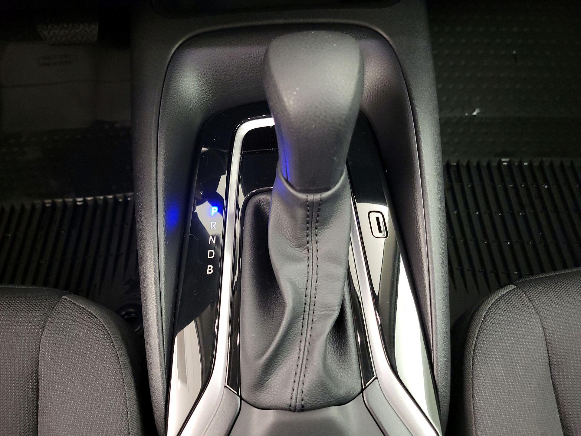 Thumbnail: 2025 Toyota Corolla - 18