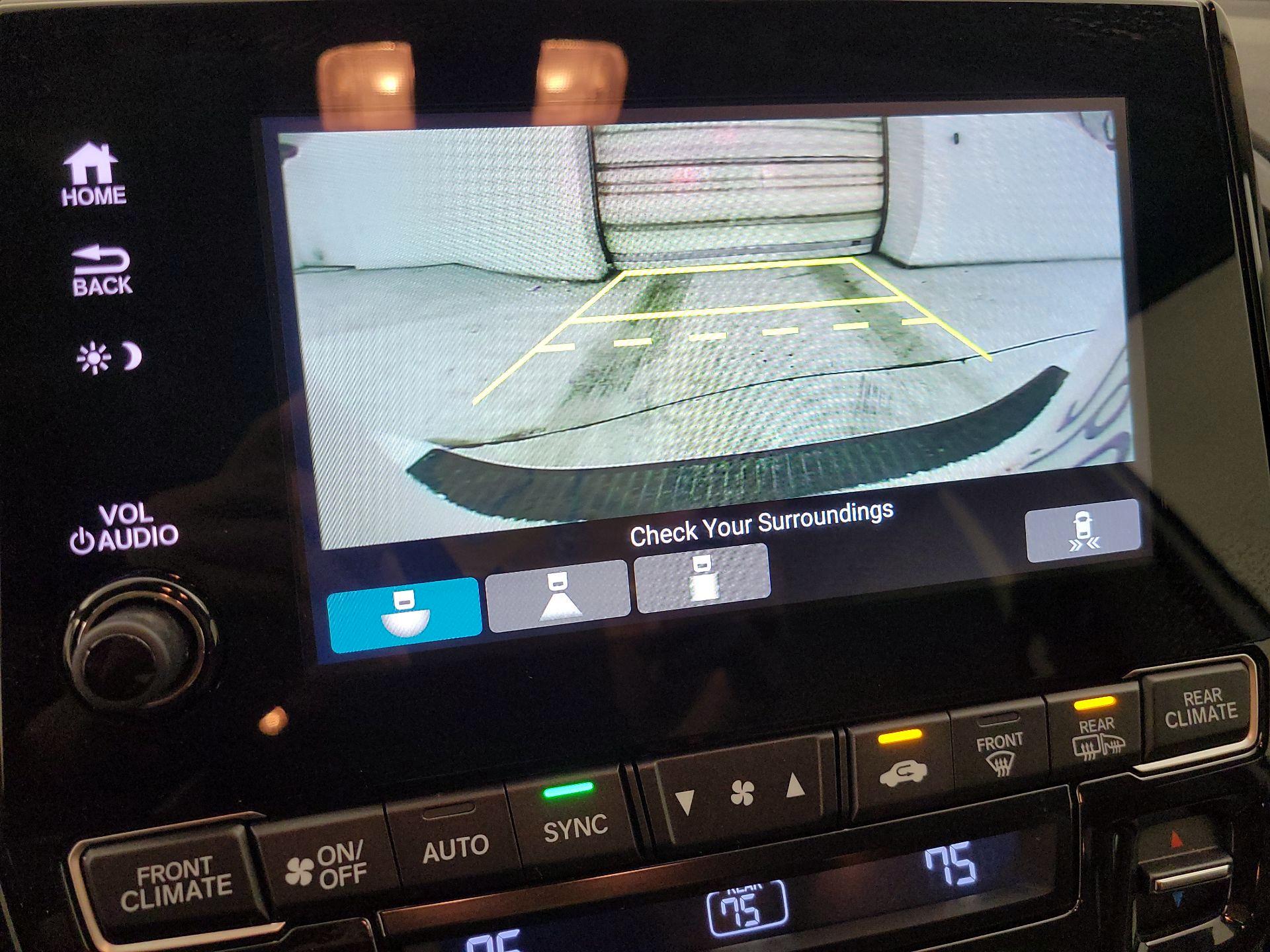 Thumbnail: 2023 Honda Odyssey - 14