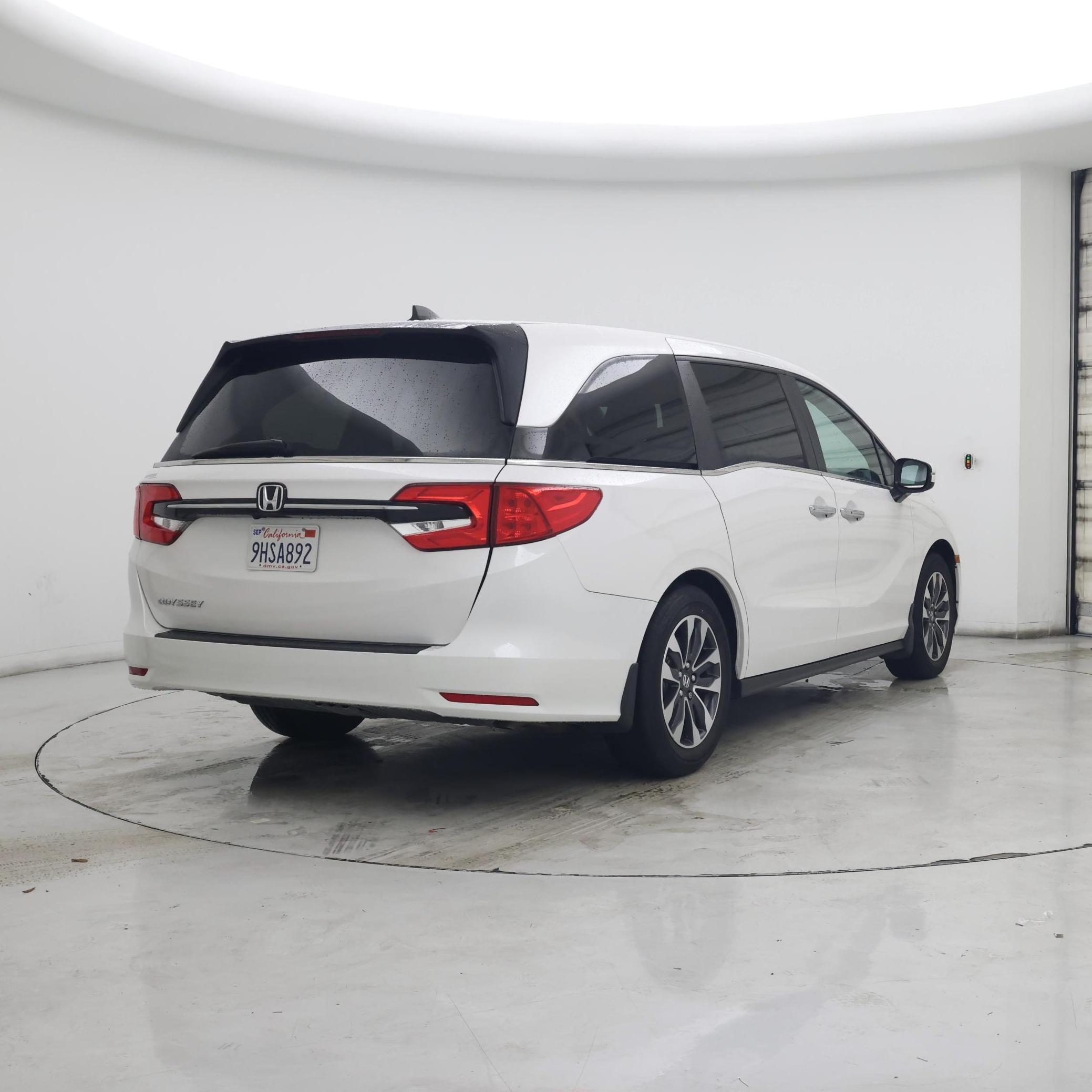 Thumbnail: 2023 Honda Odyssey - 8