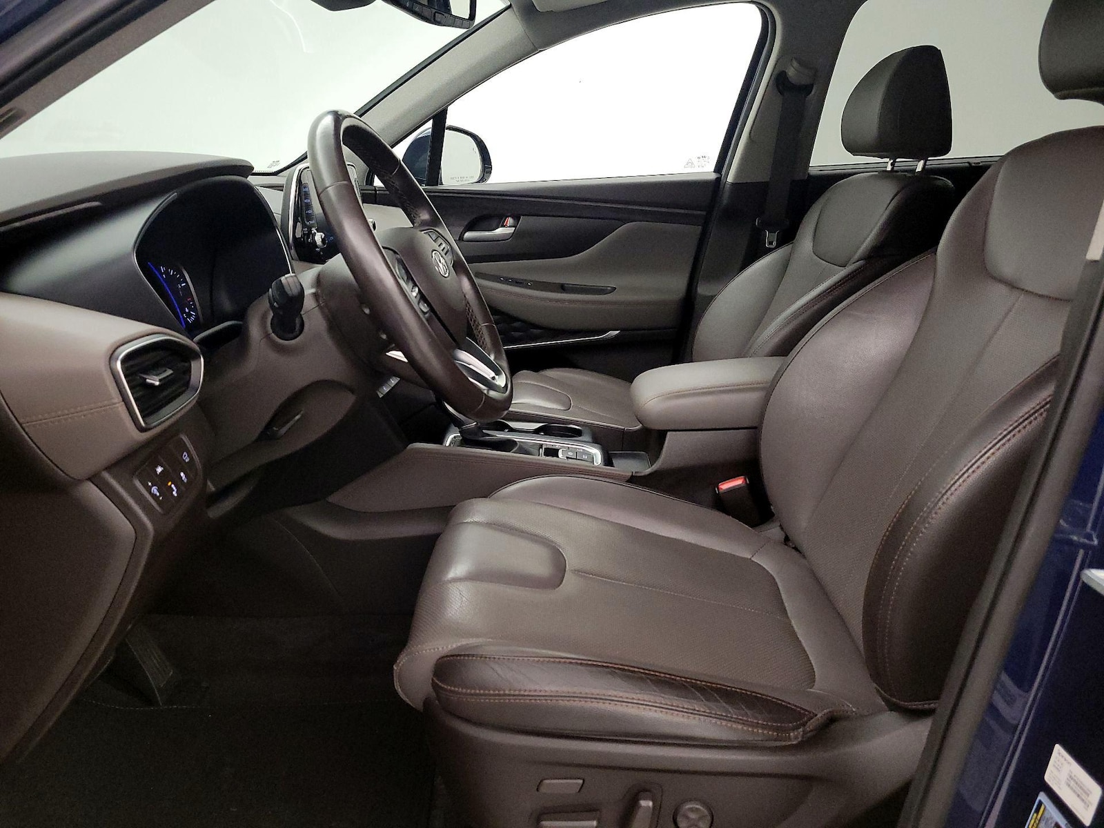 2020 Hyundai Santa Fe Limited - Photo 12