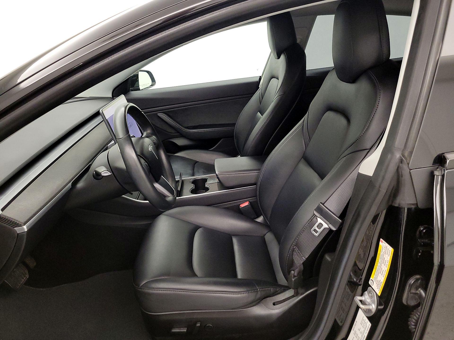 Thumbnail: 2019 Tesla Model 3 - 11