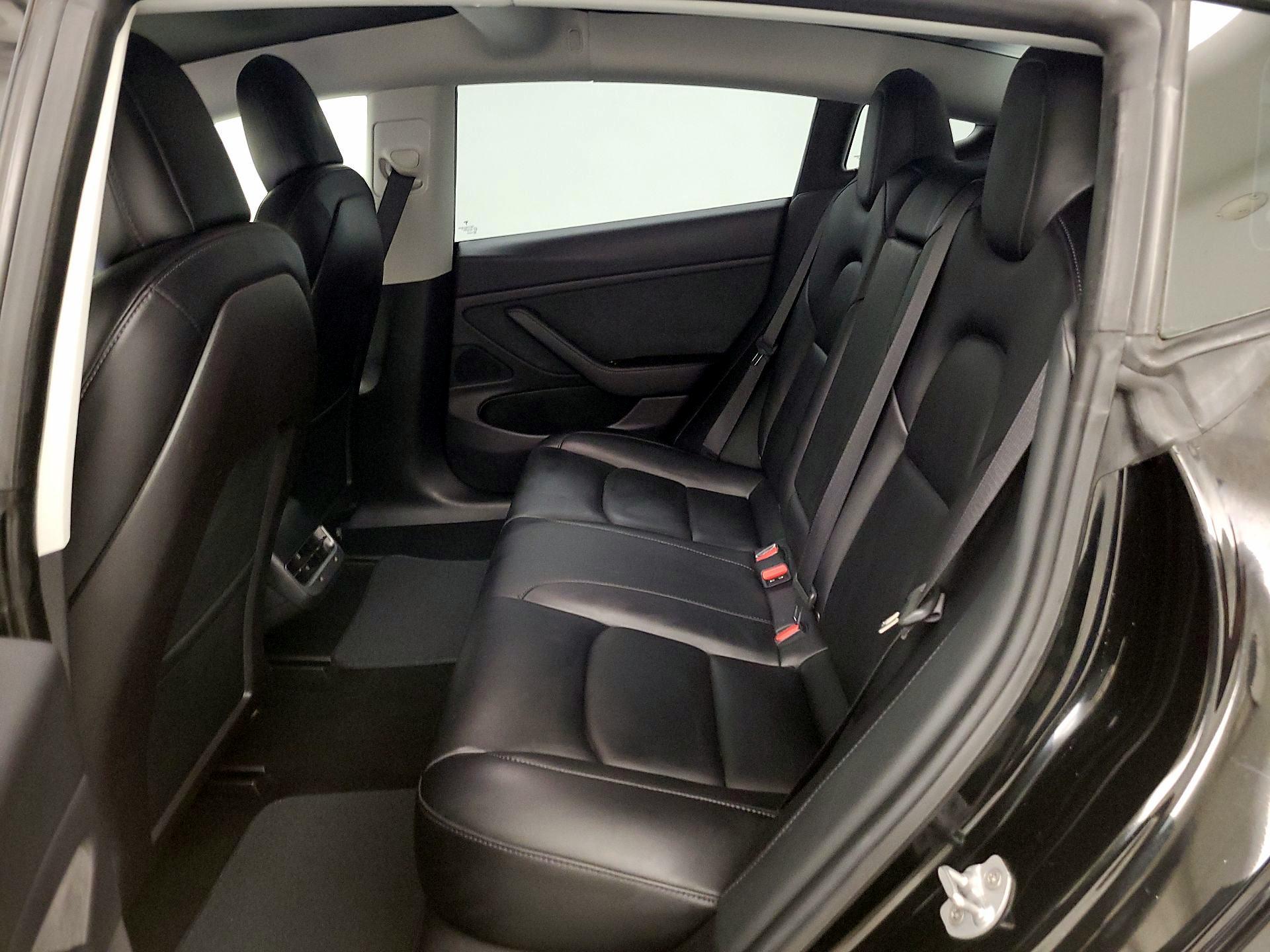 Thumbnail: 2019 Tesla Model 3 - 18