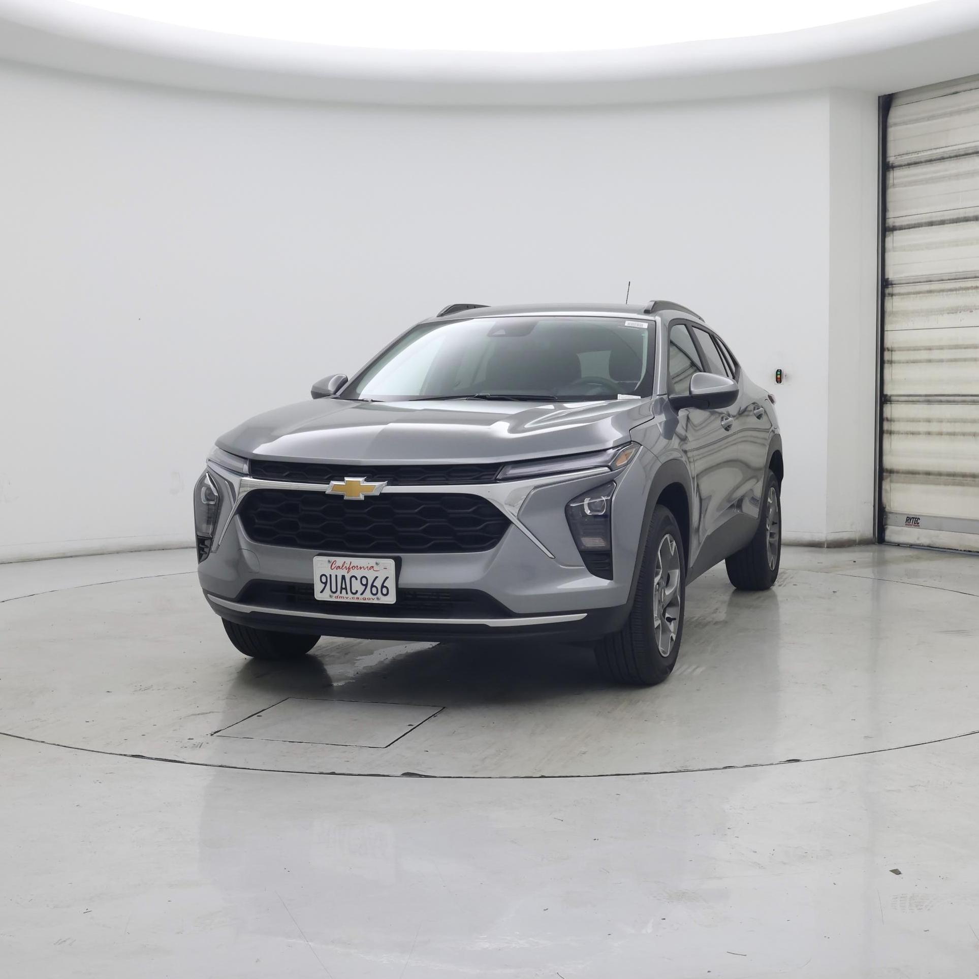 Thumbnail: 2025 Chevrolet Trax - 4