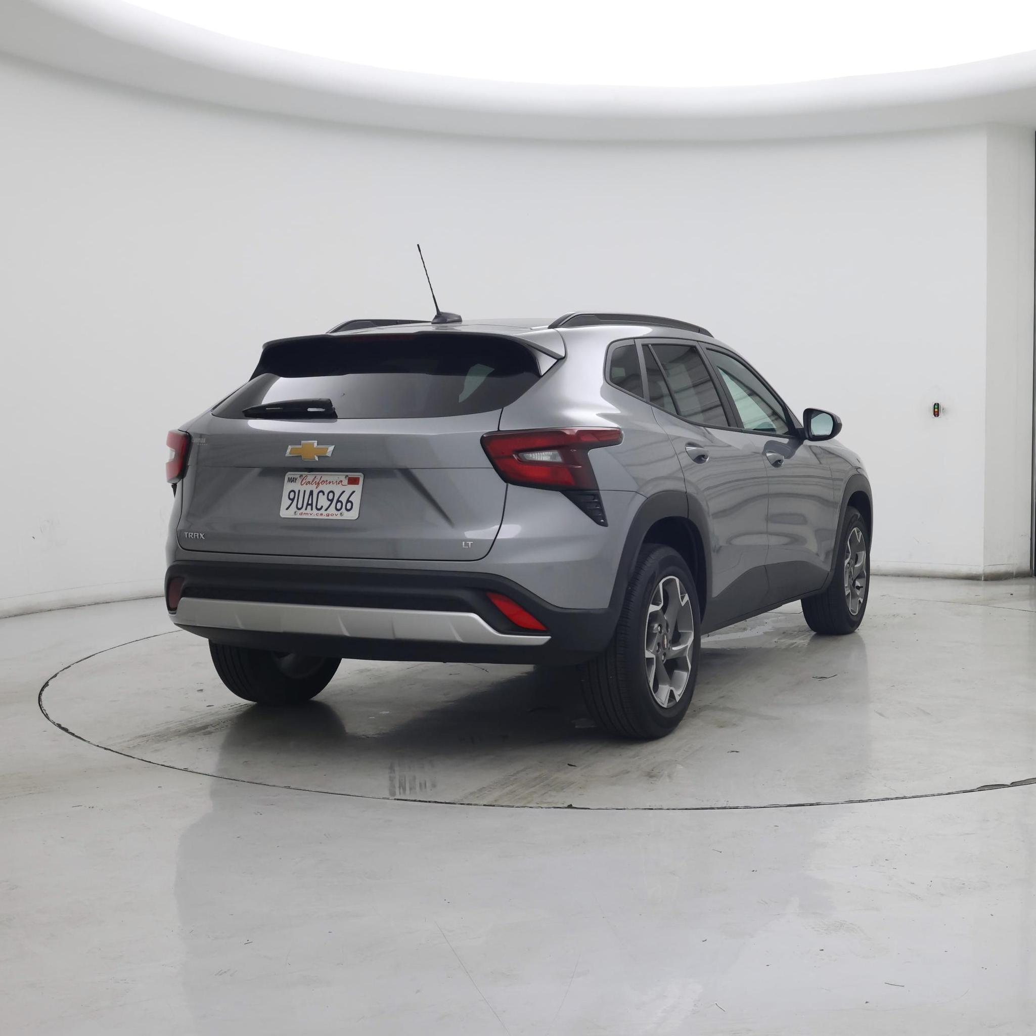 Thumbnail: 2025 Chevrolet Trax - 8