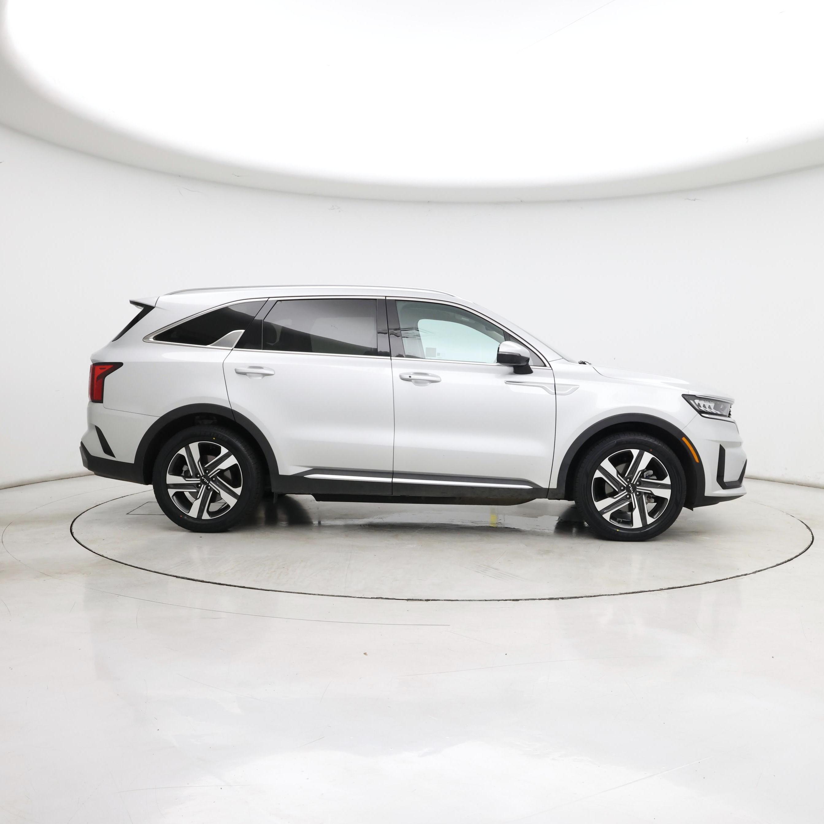 Thumbnail: 2023 Kia Sorento - 7