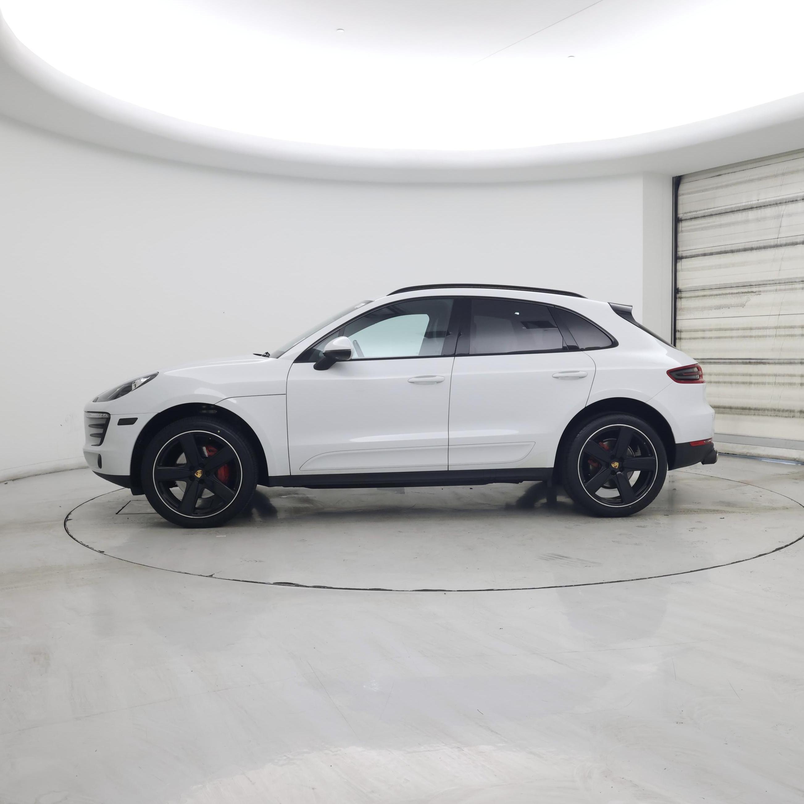Thumbnail: 2018 Porsche Macan - 3