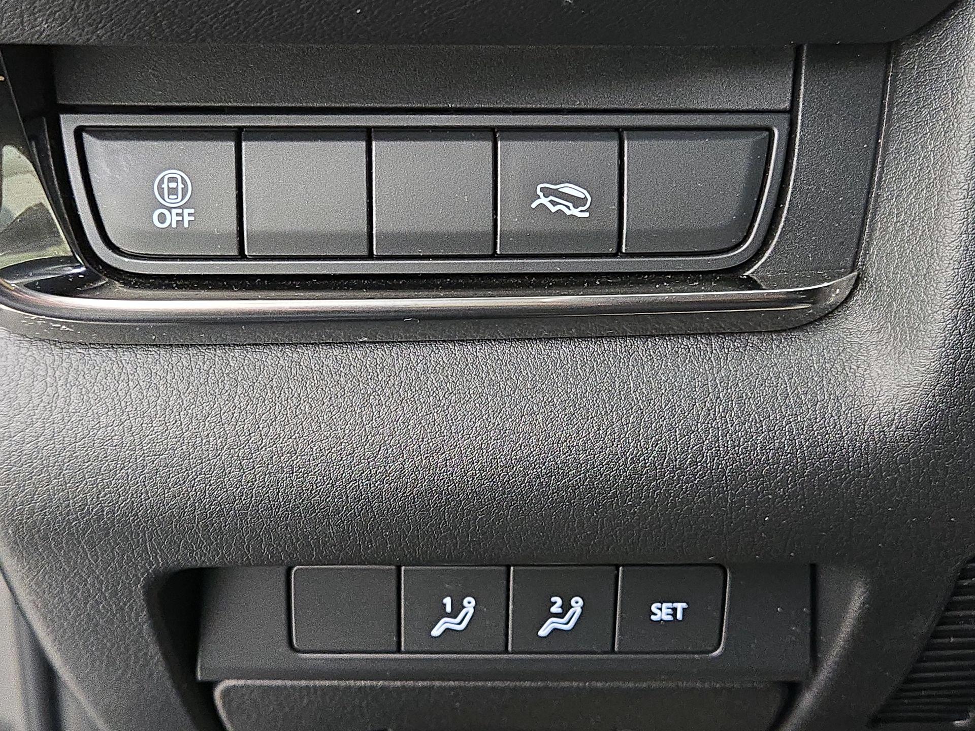 Thumbnail: 2023 Mazda CX-30 - 13