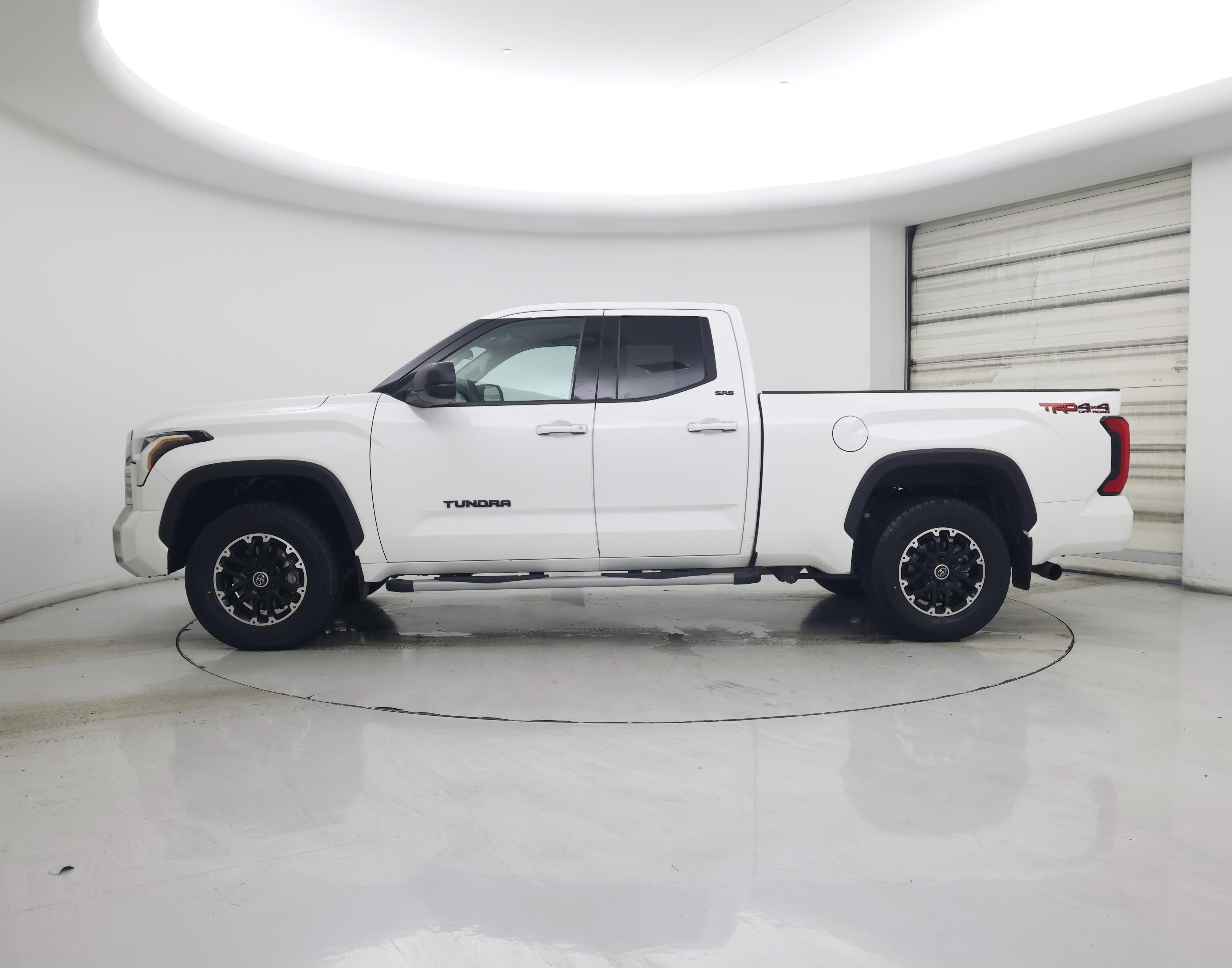 Thumbnail: 2023 Toyota Tundra - 3