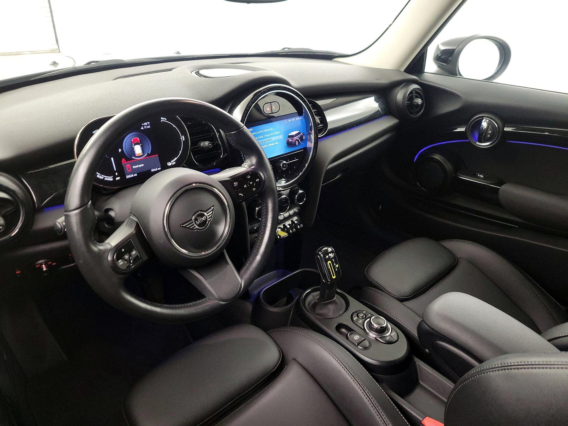 Thumbnail: 2022 MINI Cooper Hardtop - 9