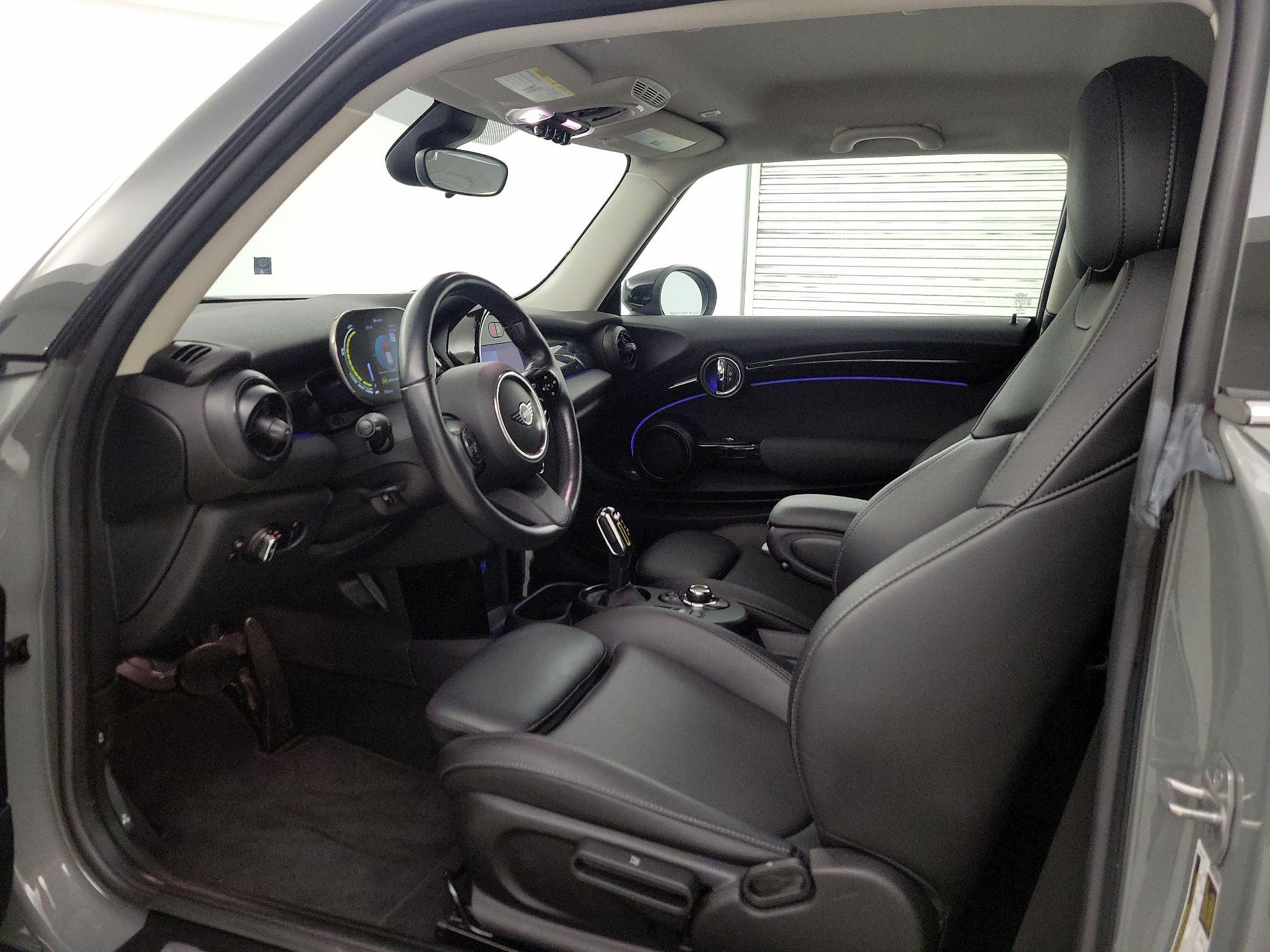 Thumbnail: 2022 MINI Cooper Hardtop - 11