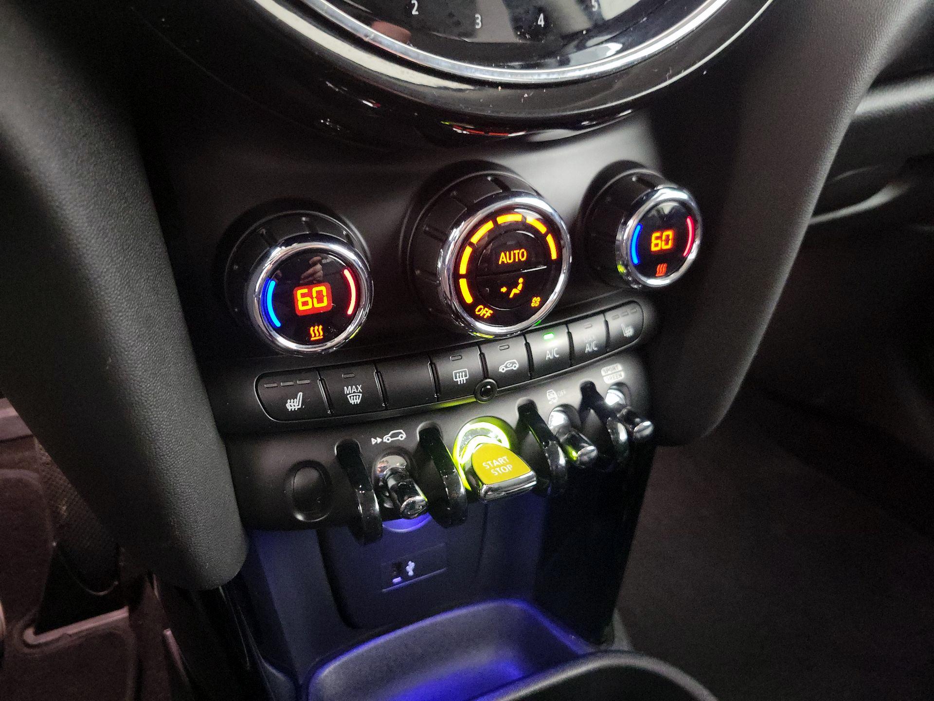 Thumbnail: 2022 MINI Cooper Hardtop - 16