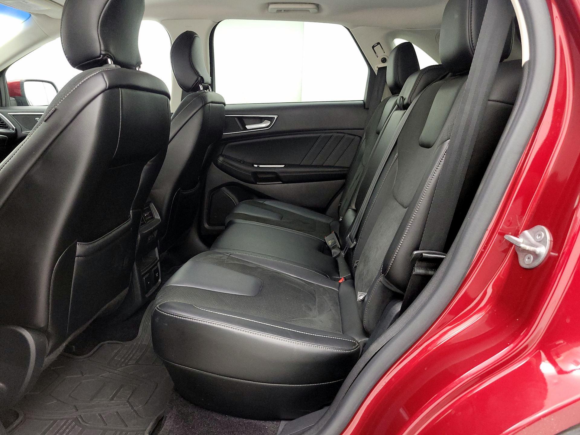 Thumbnail: 2016 Ford Edge - 20