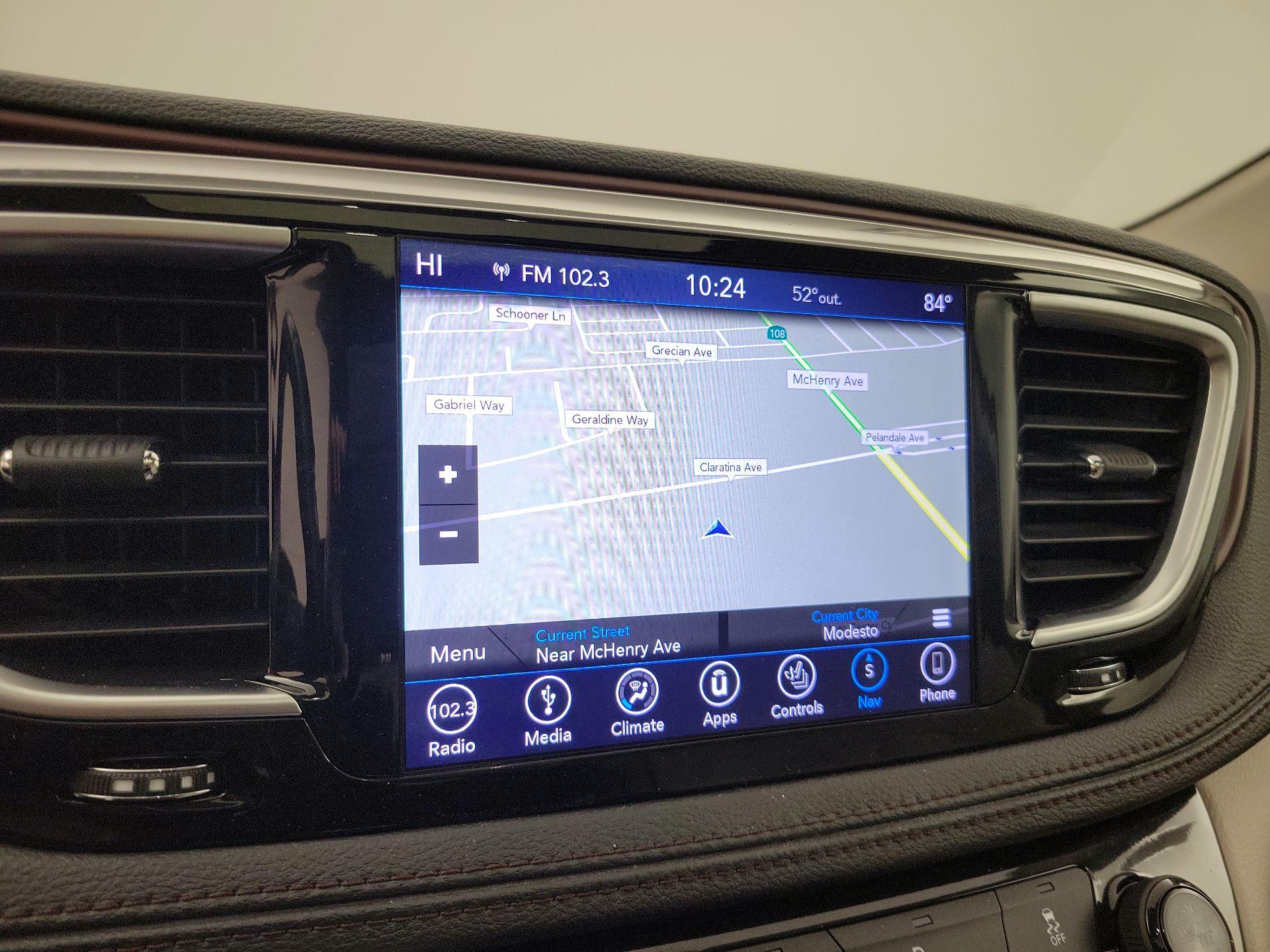 Thumbnail: 2018 Chrysler Pacifica - 14