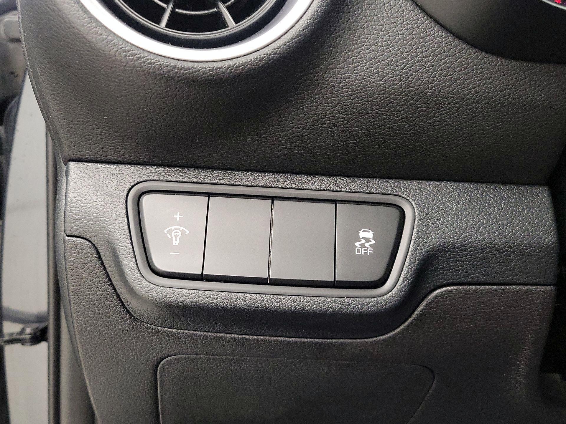 Thumbnail: 2024 Kia Forte - 13