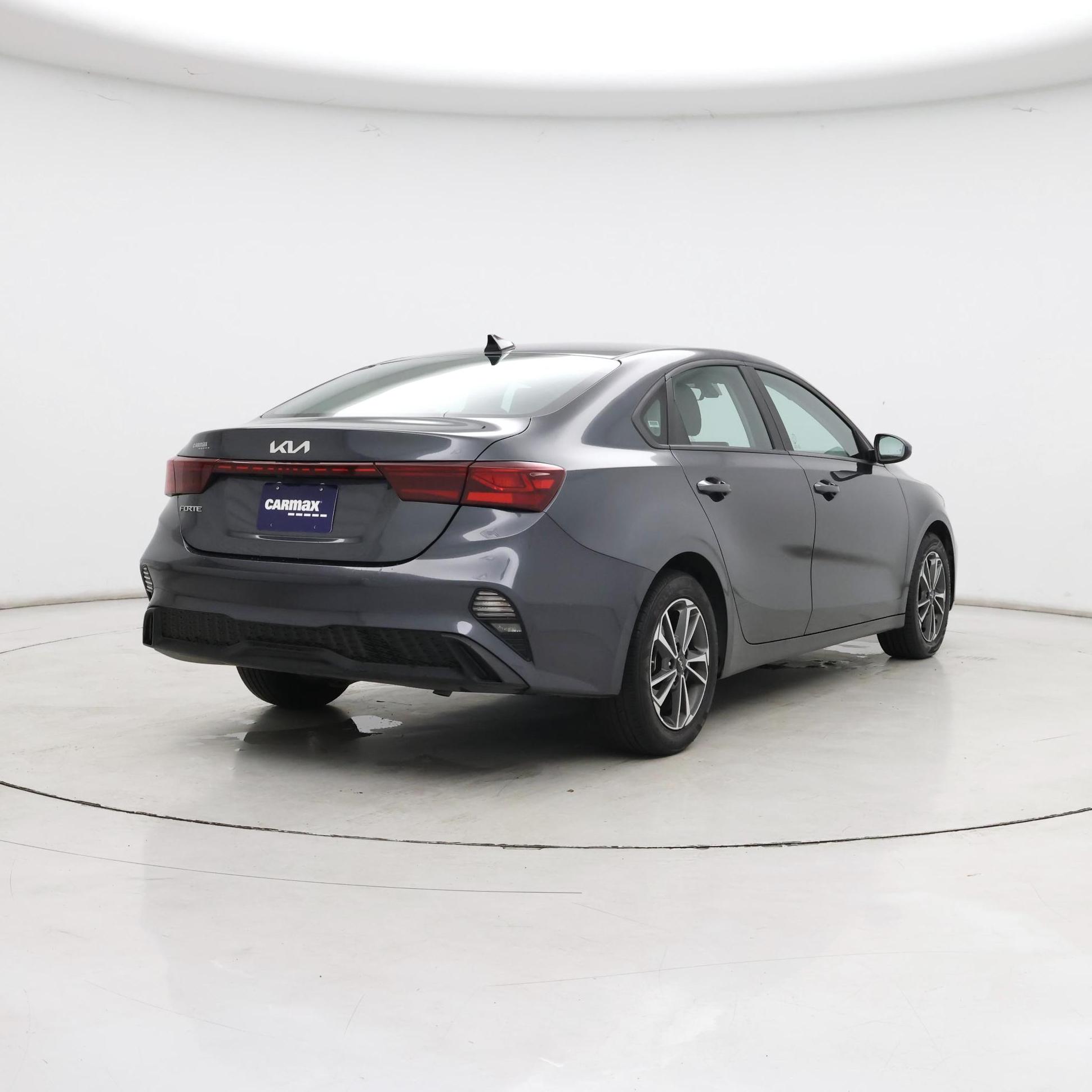 Thumbnail: 2024 Kia Forte - 8