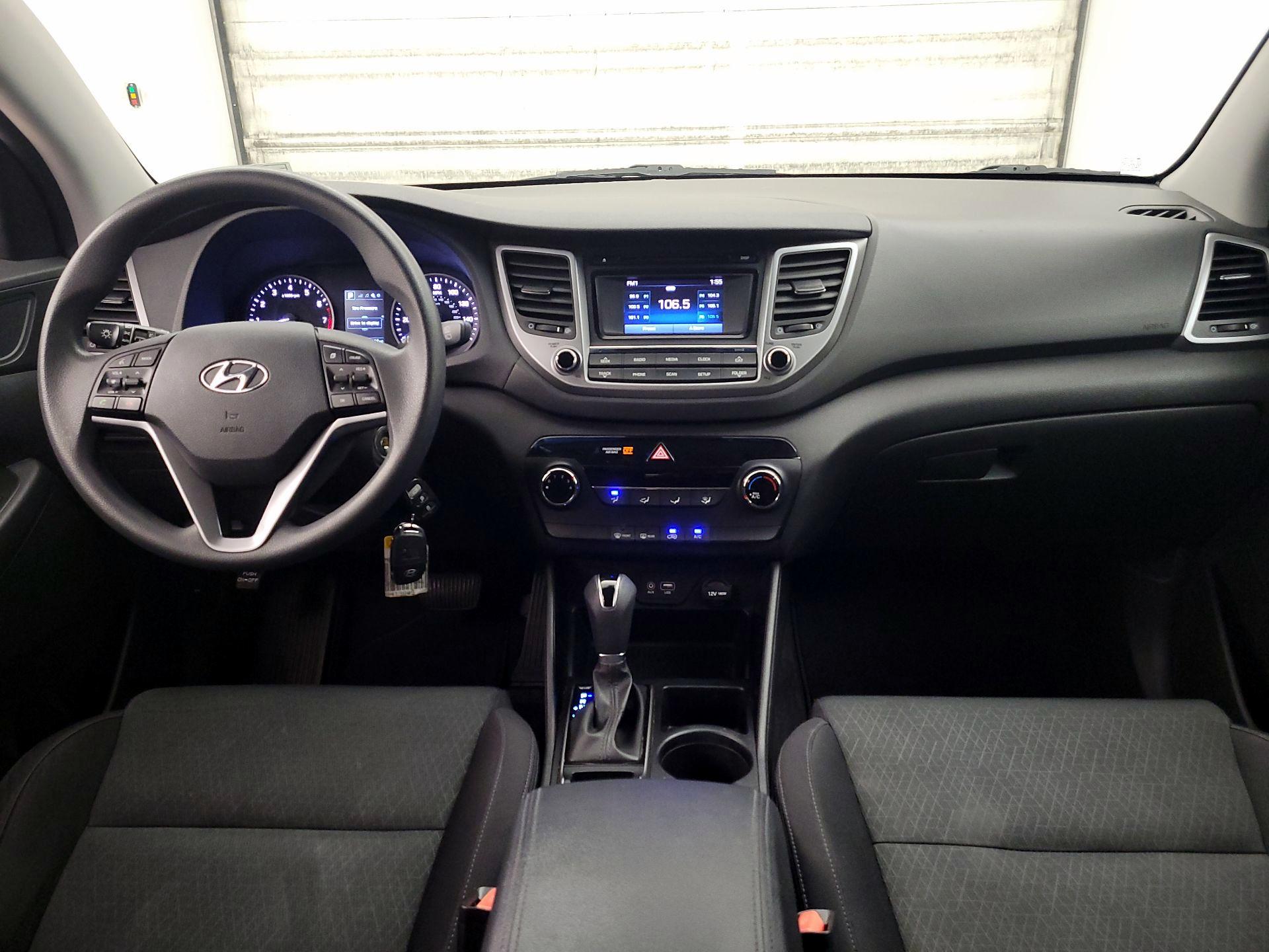 Thumbnail: 2016 Hyundai Tucson - 9